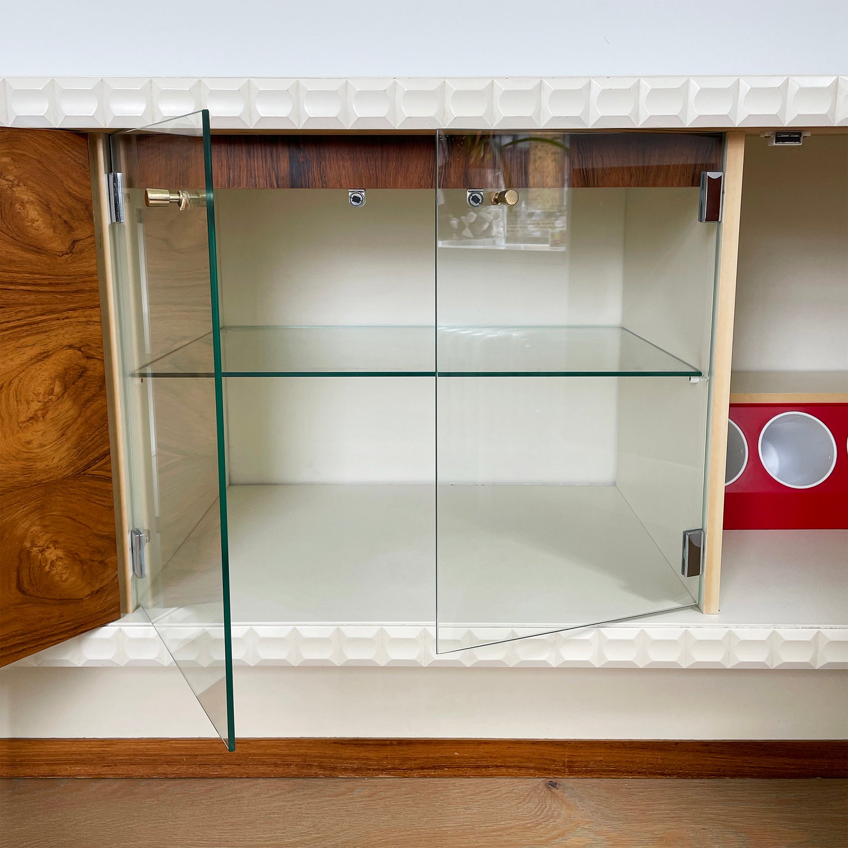 Möbel-Becker_Rosewood_Sideboard_with_Drinks_Cabinet,_West_Germany_1971