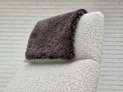 Scandinavian_High-Back_Rocking_Chair_in_Solid_Oak_with_White_Upholstery_and_Sheepskin_Pillow,_circa_1965–1970