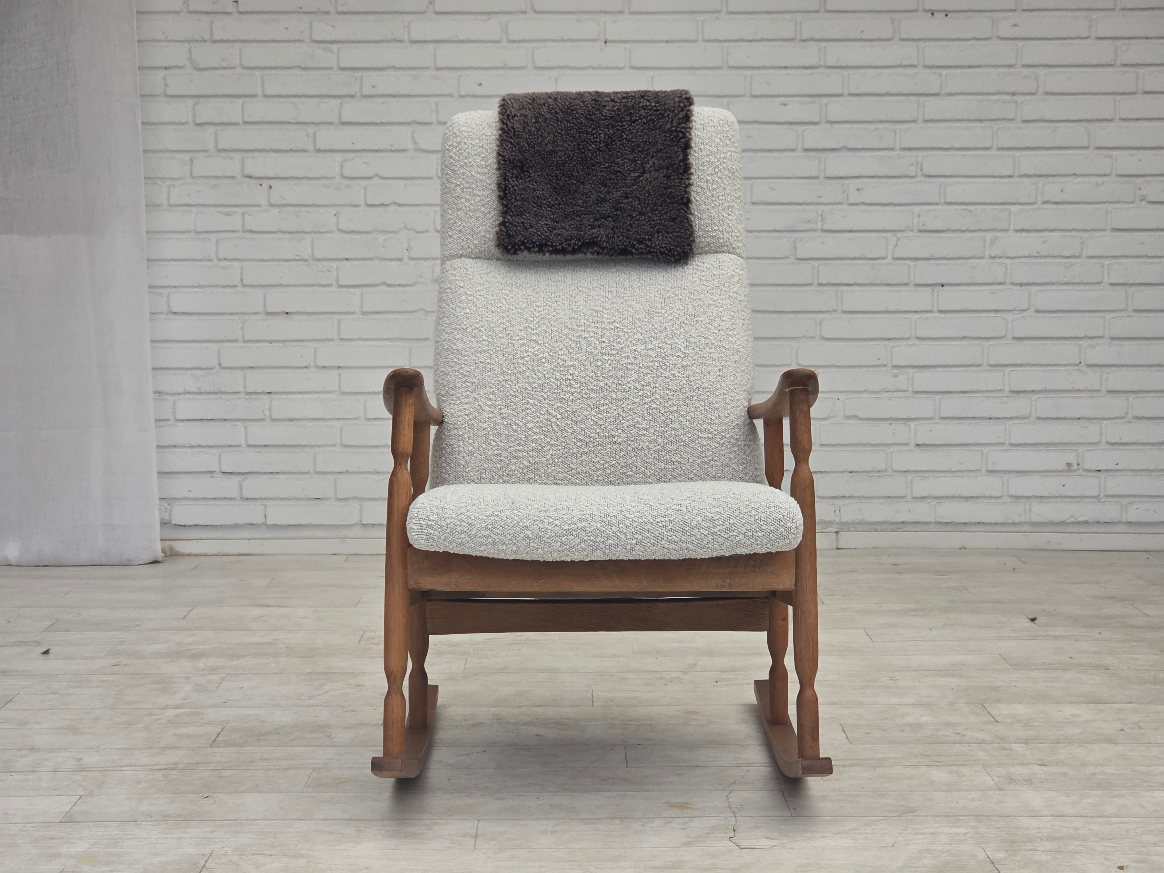Scandinavian_High-Back_Rocking_Chair_in_Solid_Oak_with_White_Upholstery_and_Sheepskin_Pillow,_circa_1965–1970