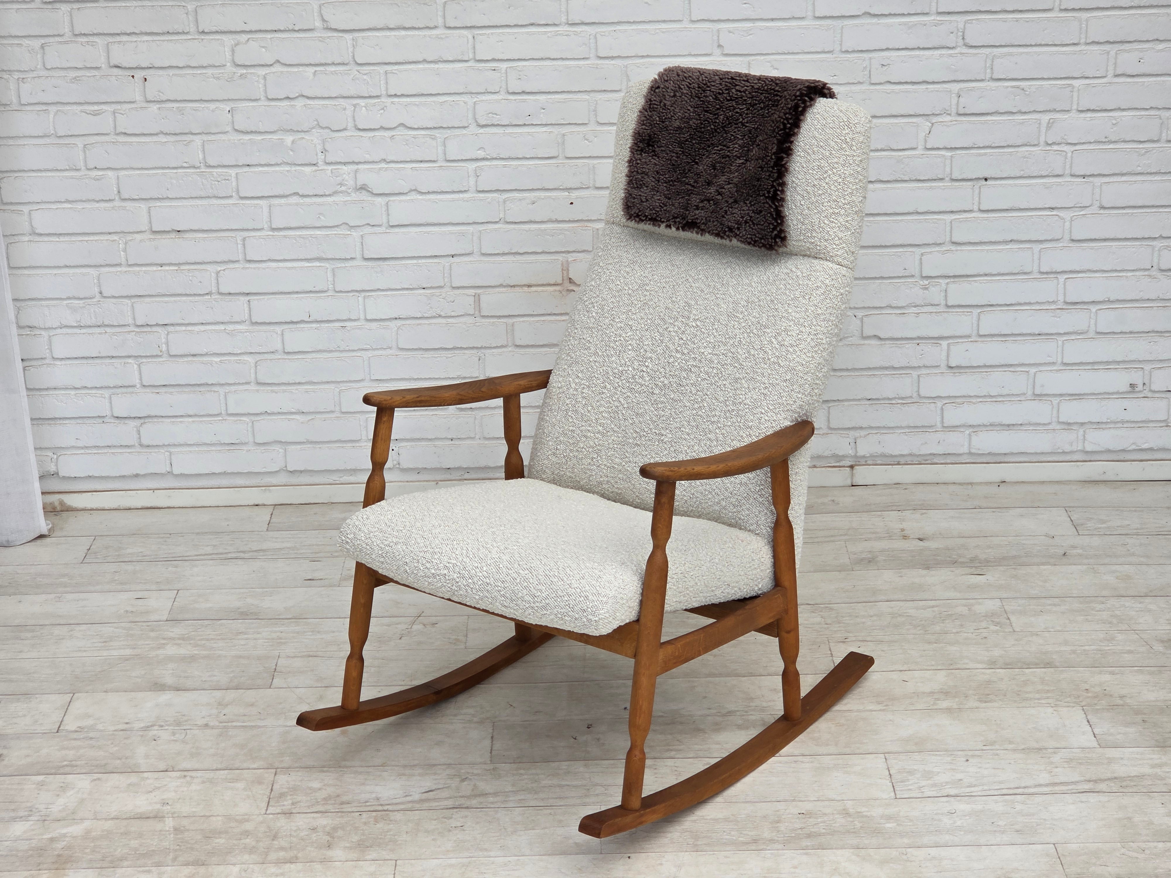 Scandinavian_High-Back_Rocking_Chair_in_Solid_Oak_with_White_Upholstery_and_Sheepskin_Pillow,_circa_1965–1970