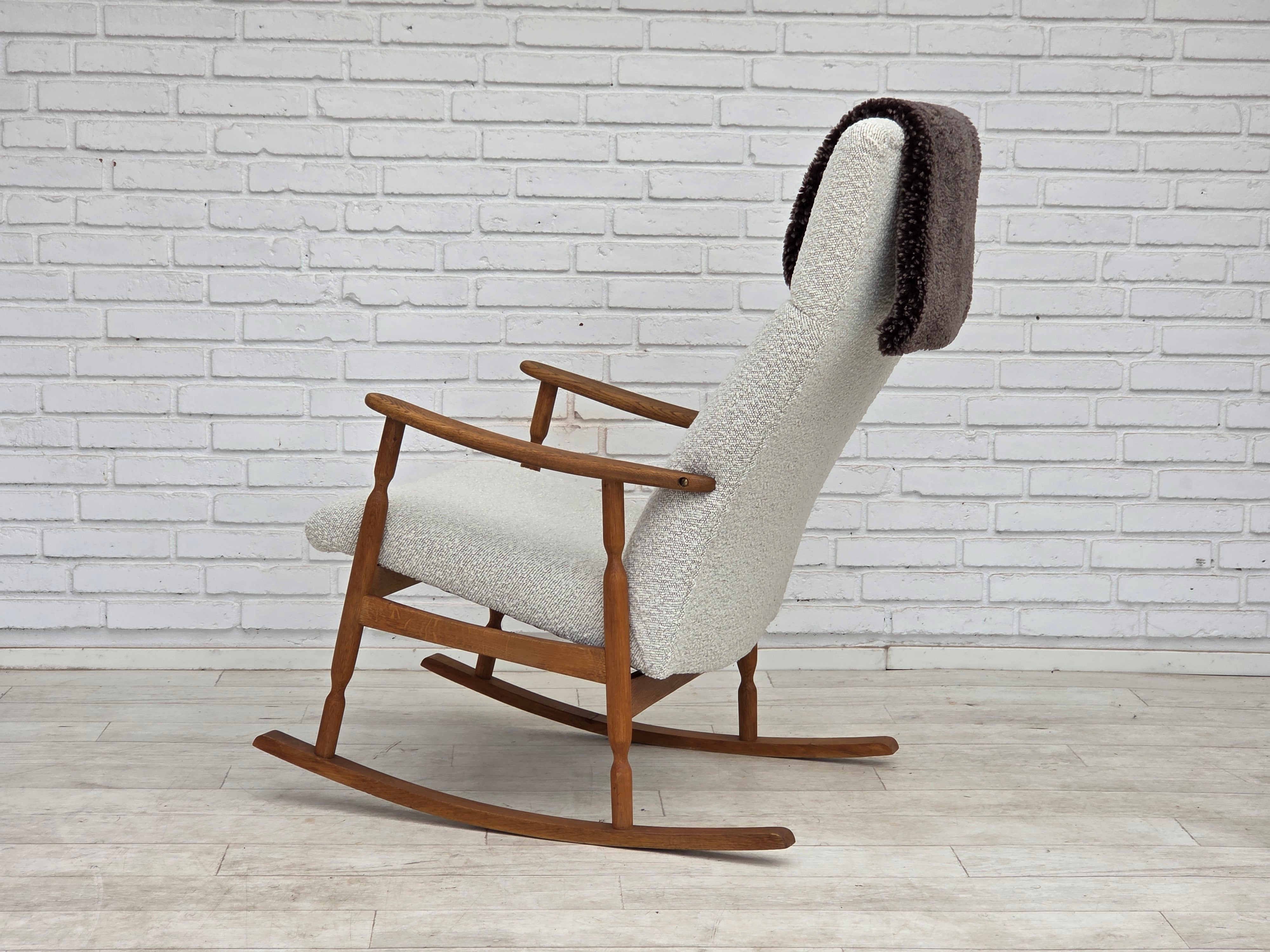 Scandinavian_High-Back_Rocking_Chair_in_Solid_Oak_with_White_Upholstery_and_Sheepskin_Pillow,_circa_1965–1970
