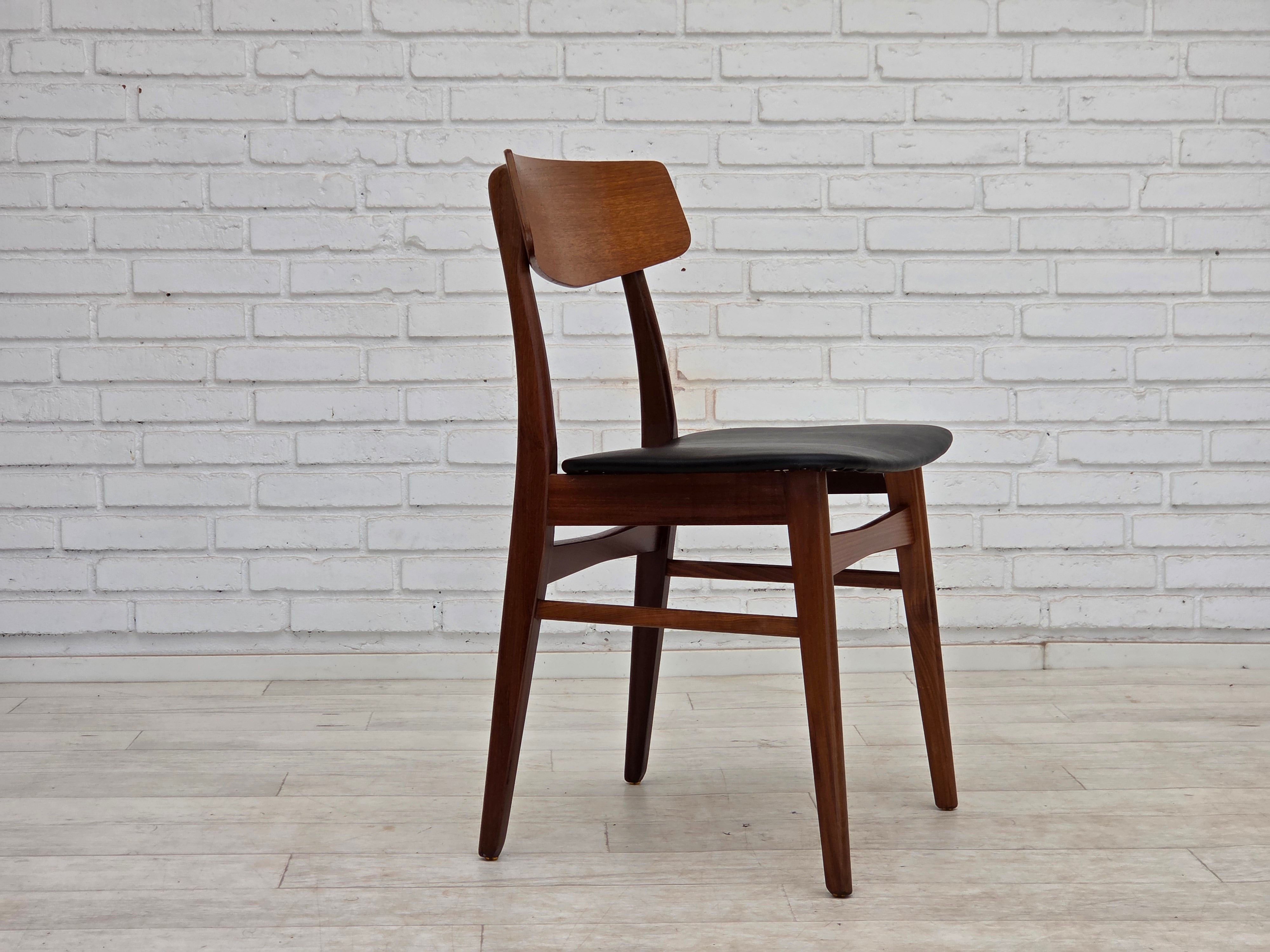Set_of_4_Dining_Chairs_by_Findahl_Møbelfabrik,_Teak_and_Black_Leatherette,_Denmark,_1960s