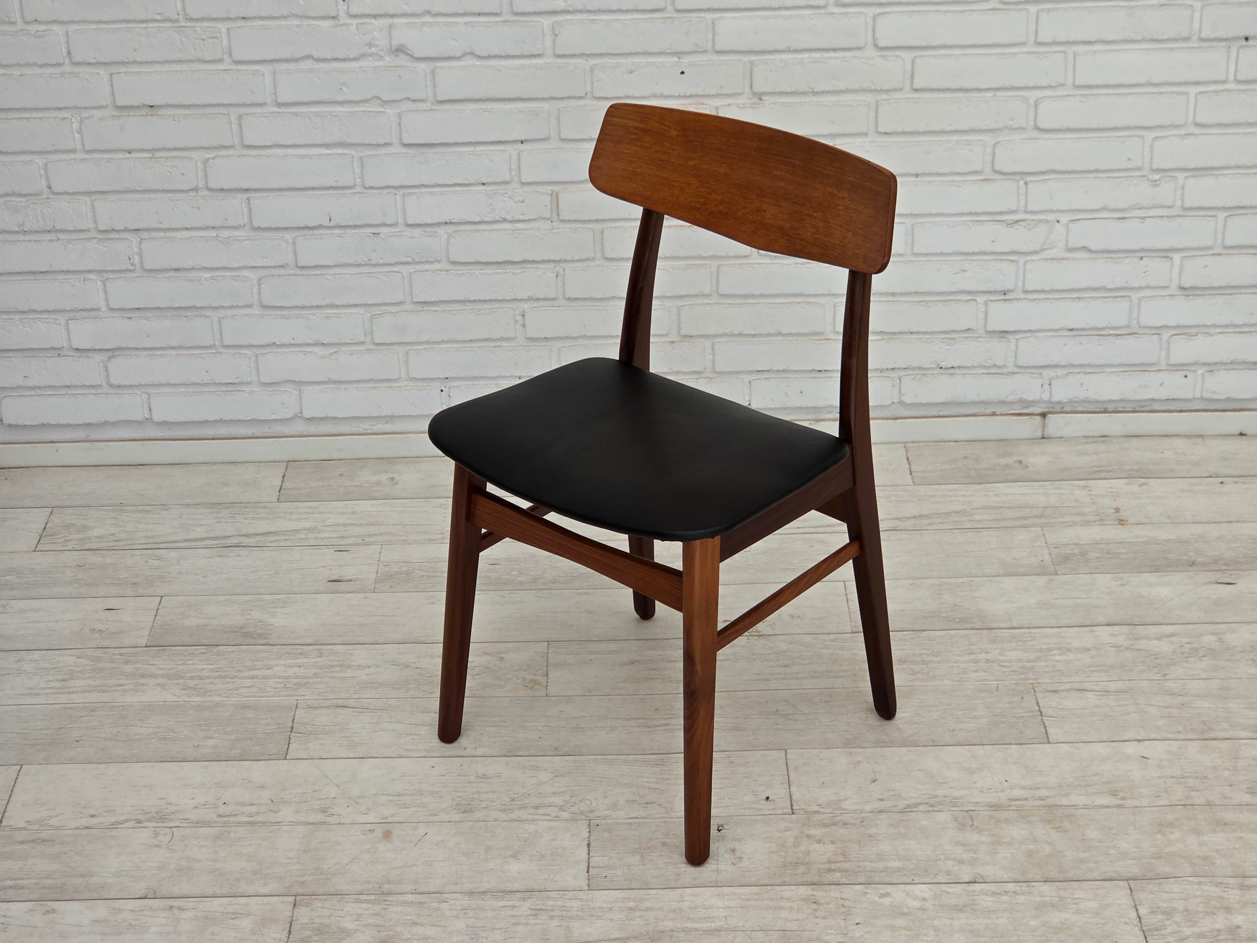 Set_of_4_Dining_Chairs_by_Findahl_Møbelfabrik,_Teak_and_Black_Leatherette,_Denmark,_1960s