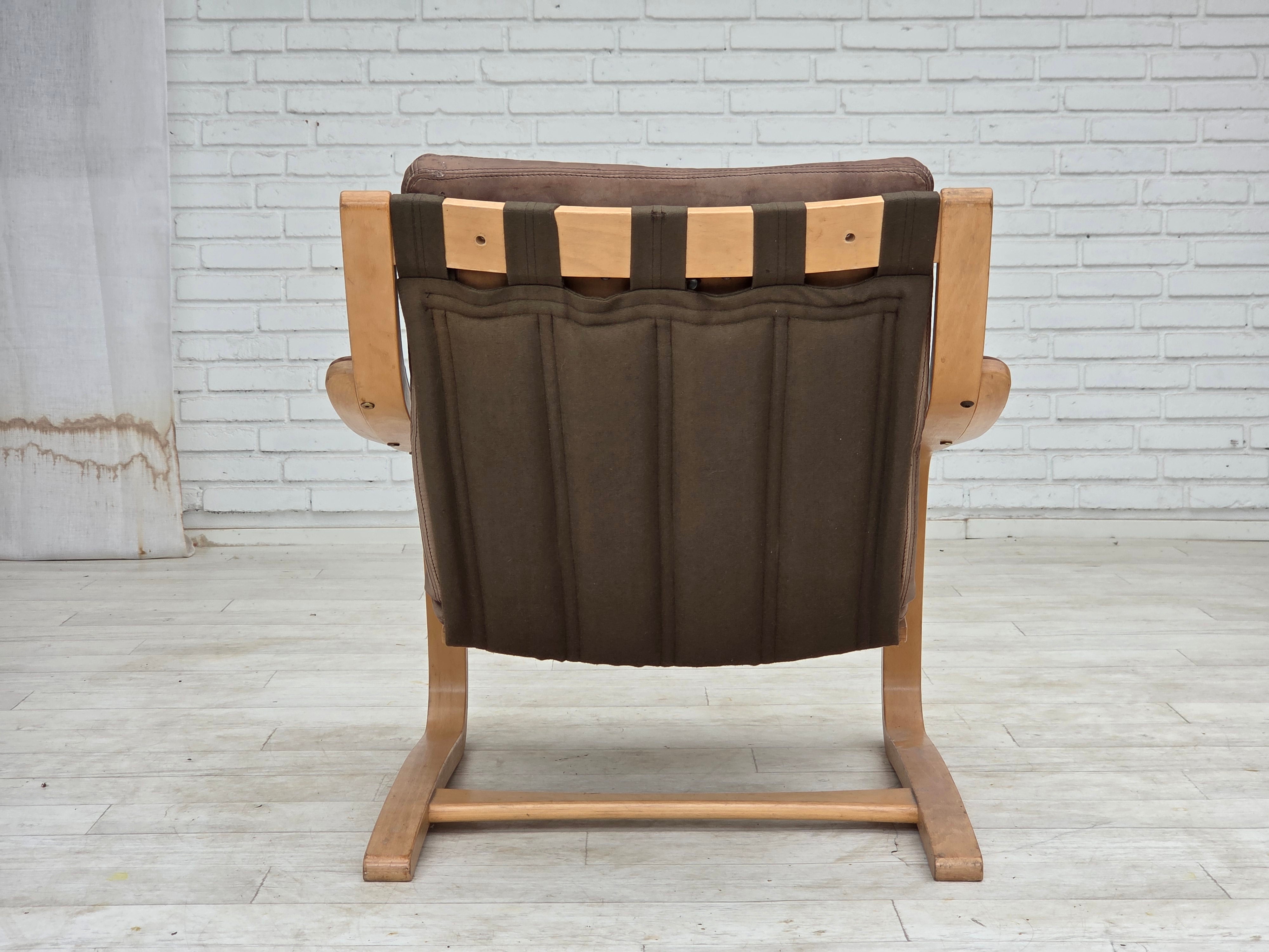 Swedish_Mid-Century_Modern_Bent_Beech_and_Brown_Leather_Armchair_by_Åke_Fribytter_for_Nelo_Möbler,_1970s