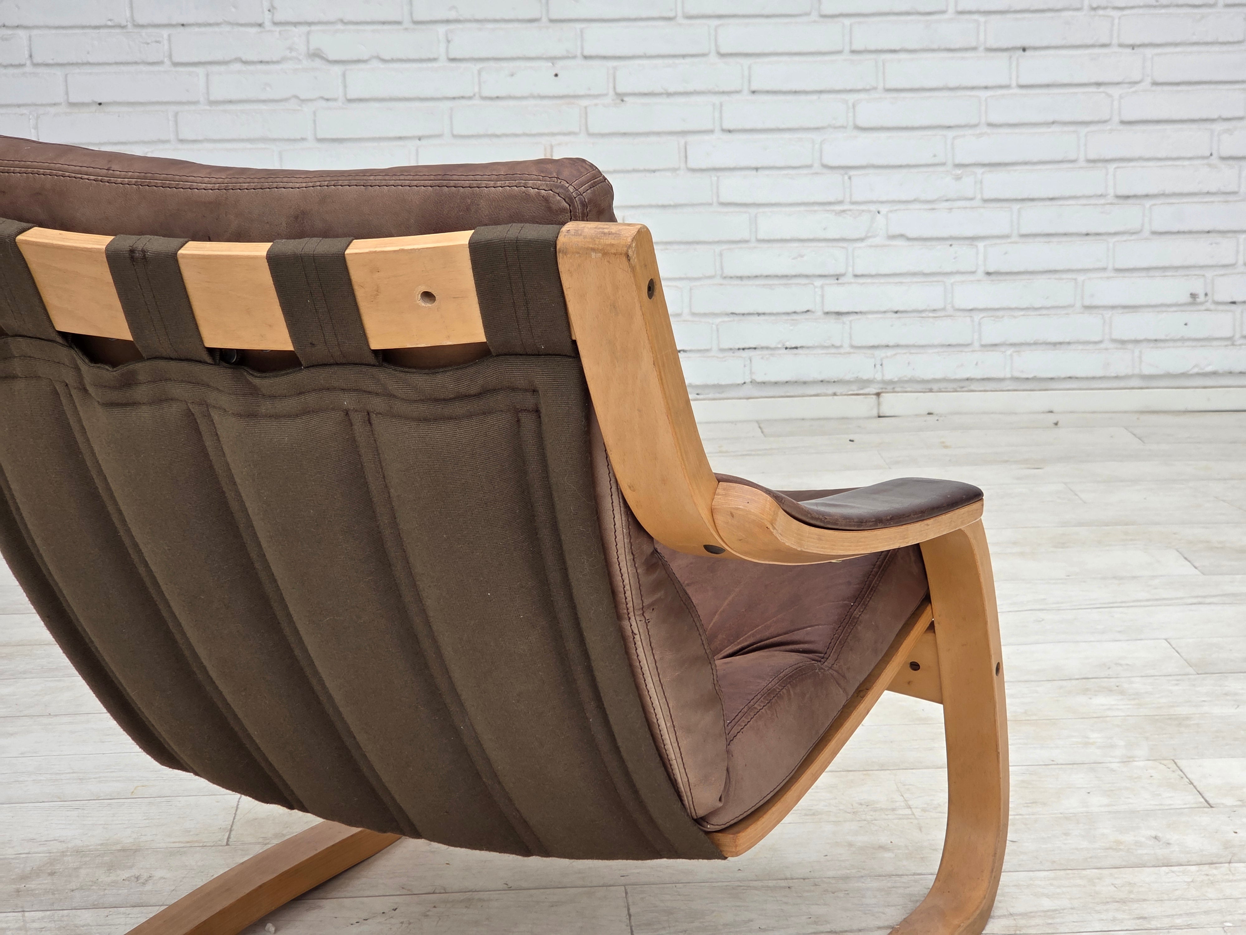 Swedish_Mid-Century_Modern_Bent_Beech_and_Brown_Leather_Armchair_by_Åke_Fribytter_for_Nelo_Möbler,_1970s