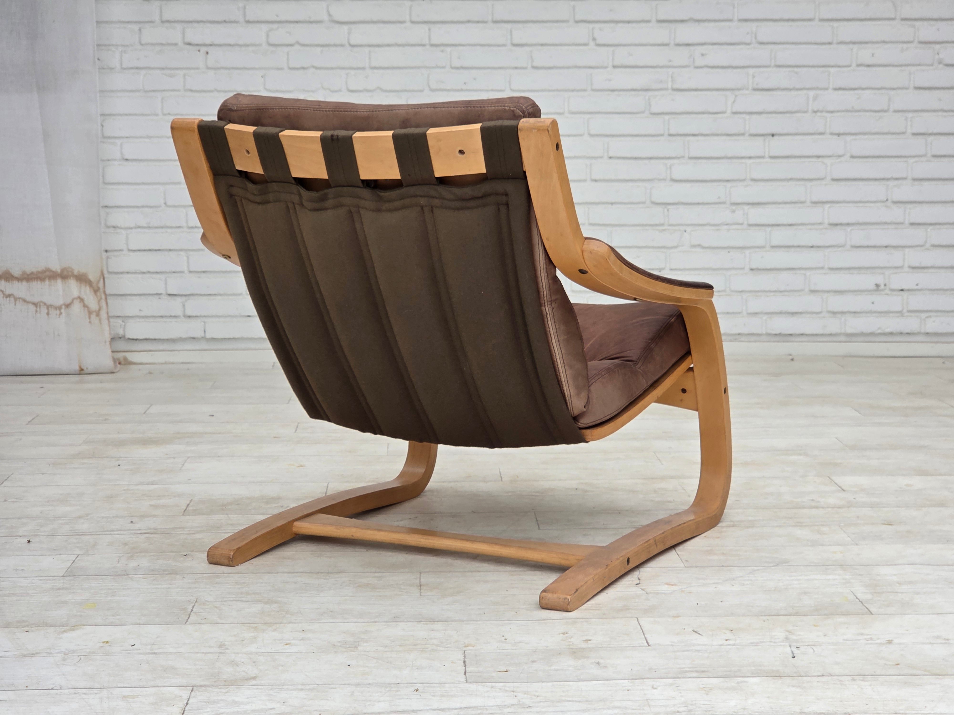Swedish_Mid-Century_Modern_Bent_Beech_and_Brown_Leather_Armchair_by_Åke_Fribytter_for_Nelo_Möbler,_1970s