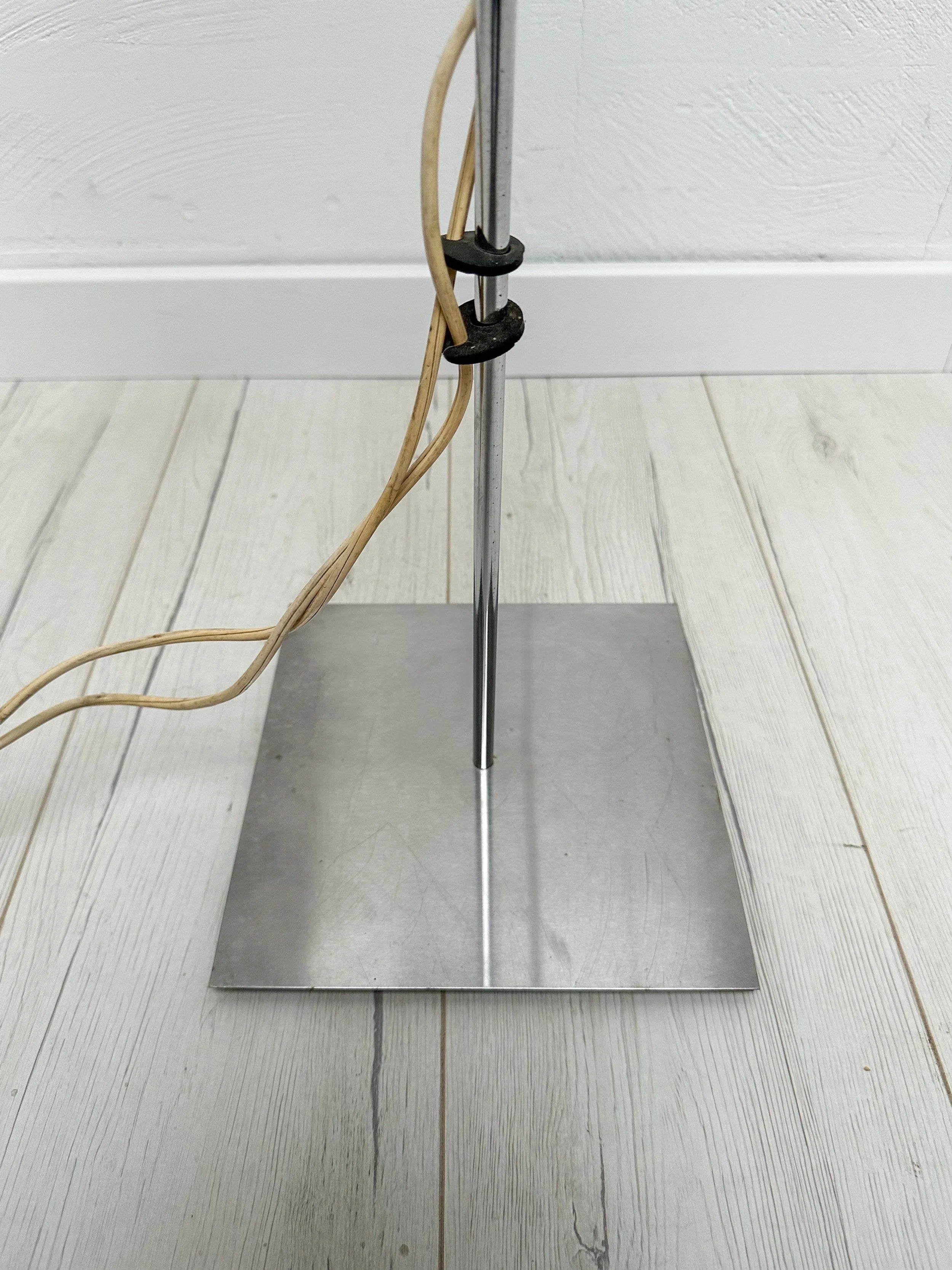 Sculptural_Adjustable_Floor_Lamp_by_Jocelyne_Trocmé_for_Oxar,_Polished_Metal,_French_Modern_Design,_1970s