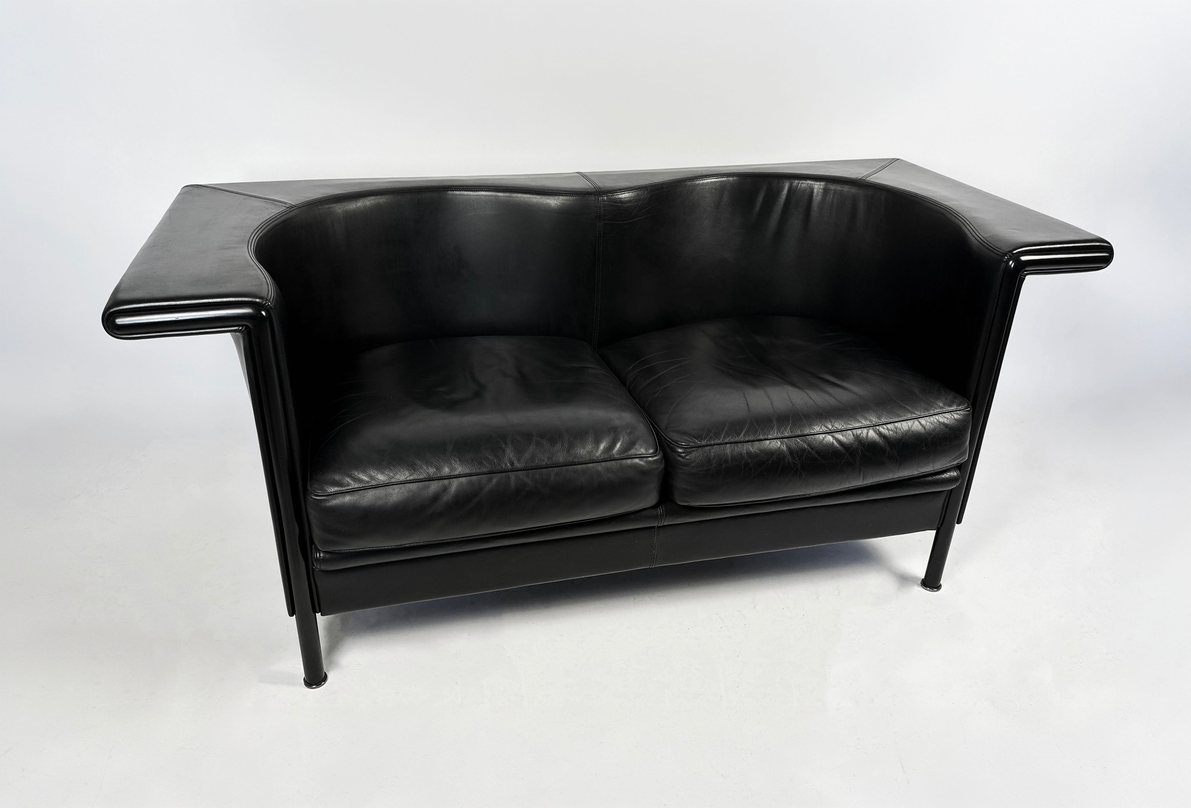 Rare_Hockey_Sofa_by_Antonio_Citterio_for_Moroso,_Black_Leather,_Italy,_1980s