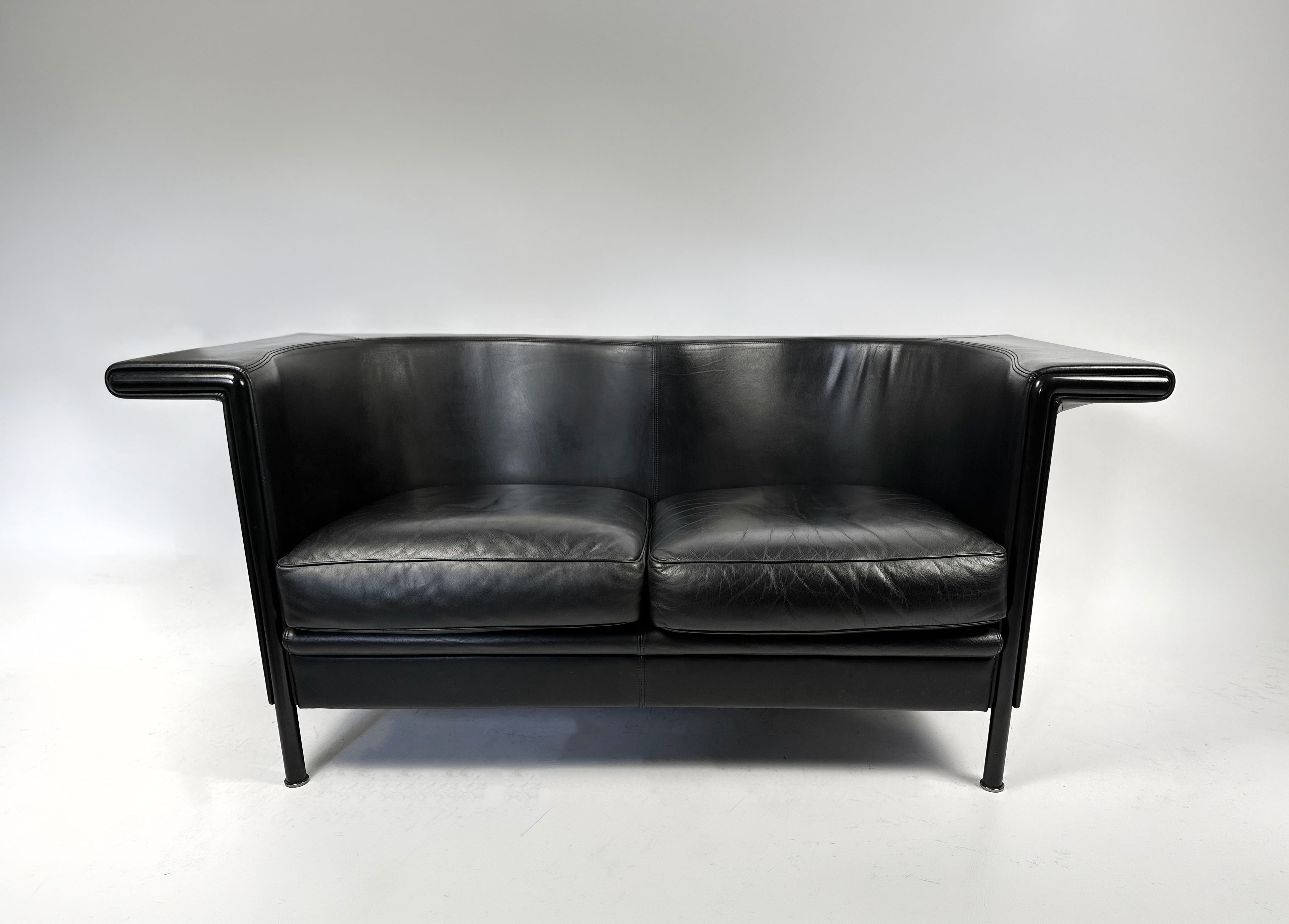Rare_Hockey_Sofa_by_Antonio_Citterio_for_Moroso,_Black_Leather,_Italy,_1980s