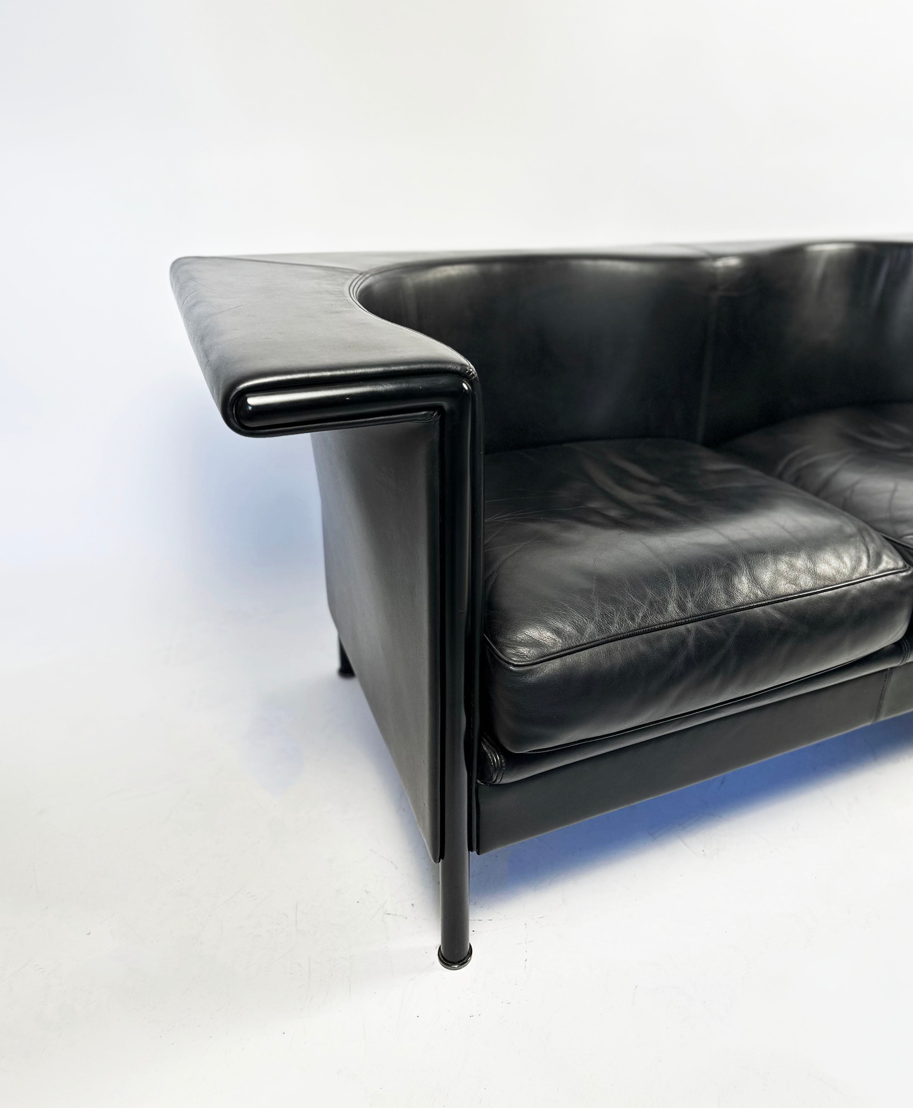 Rare_Hockey_Sofa_by_Antonio_Citterio_for_Moroso,_Black_Leather,_Italy,_1980s
