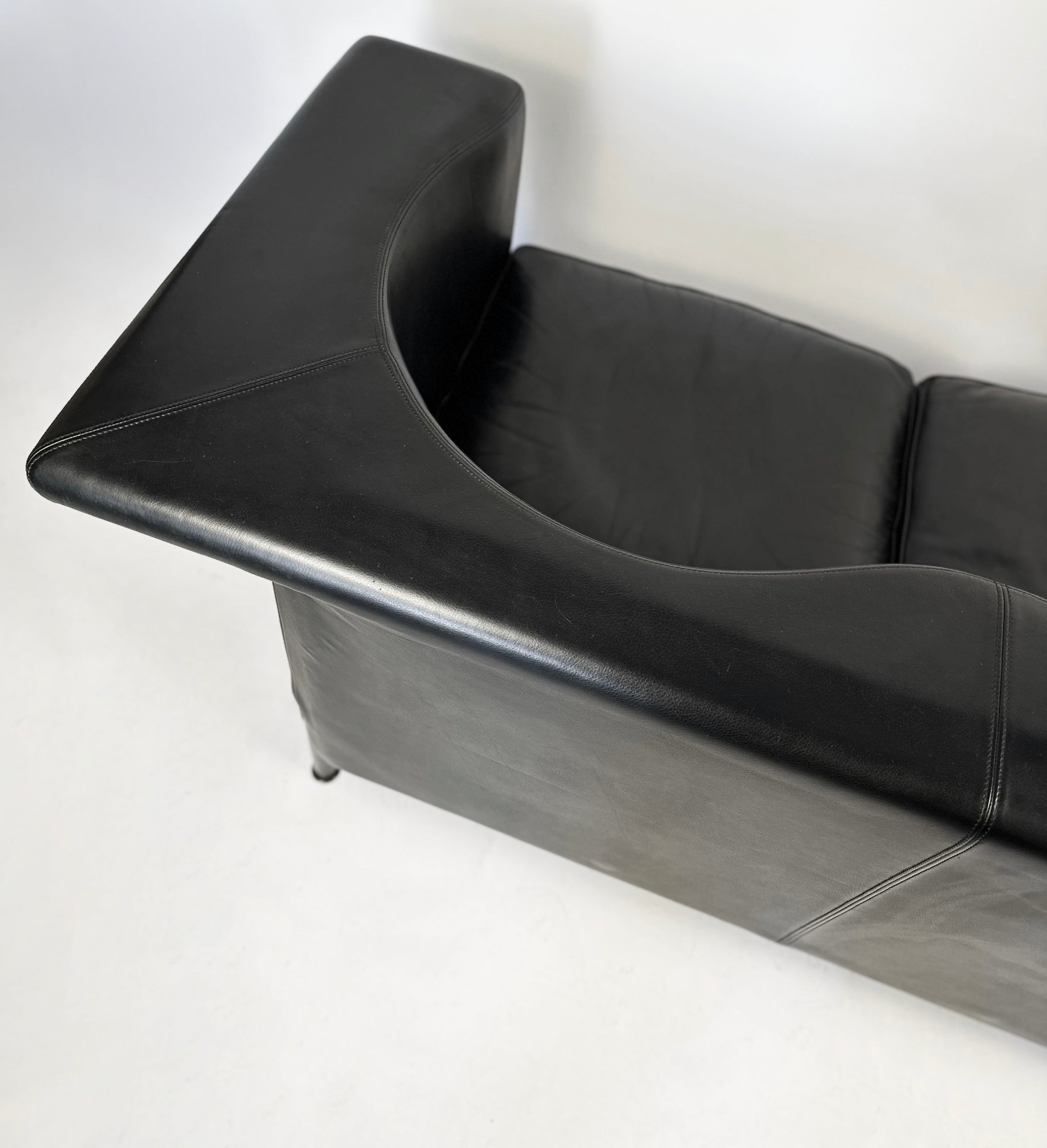 Rare_Hockey_Sofa_by_Antonio_Citterio_for_Moroso,_Black_Leather,_Italy,_1980s