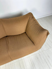 Le_Bambole_Two-Seater_Sofa_by_Mario_Bellini_for_B&B_Italia,_Orange-Brown_Wool_Upholstery,_Italy,_1980s