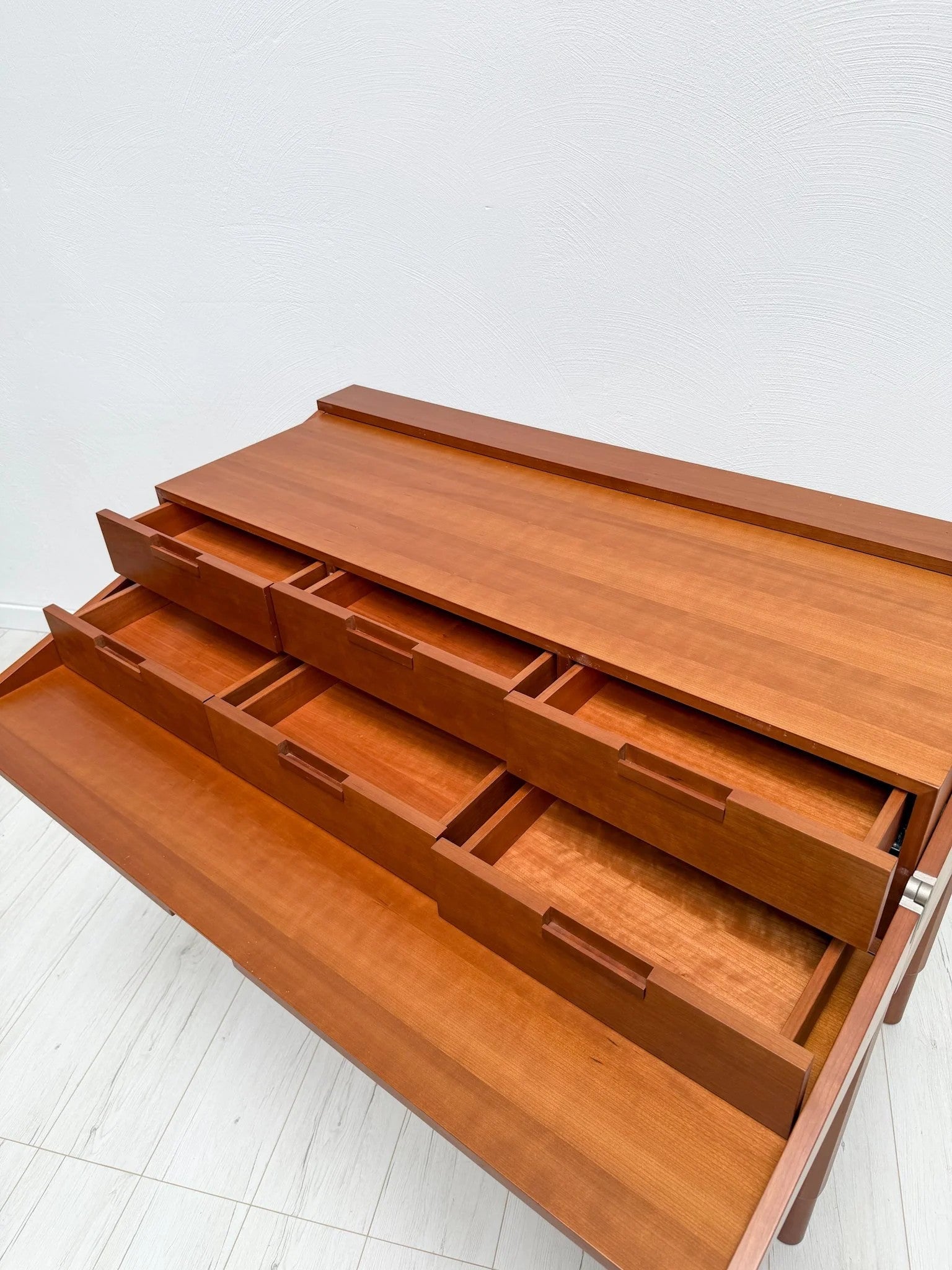Cherry_Wood_Secretary_Desk_by_Antonio_Citterio_for_B&B_Italia,_Italian_Postmodern_Design,_circa_1985