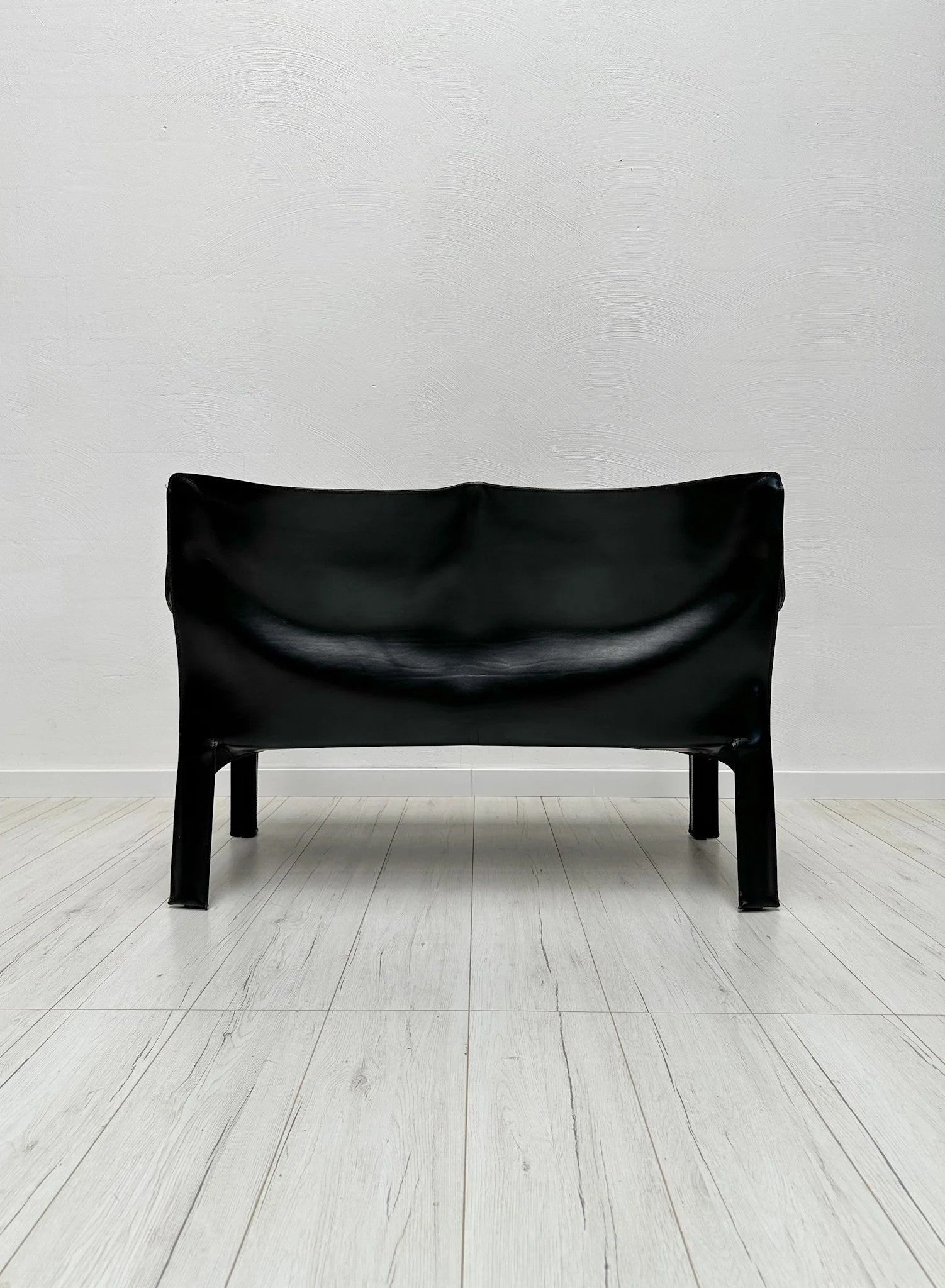 CAB_414_Sofa_by_Mario_Bellini_for_Cassina,_Black_Saddle_Leather,_Italian_Postmodern_Design,_1980s