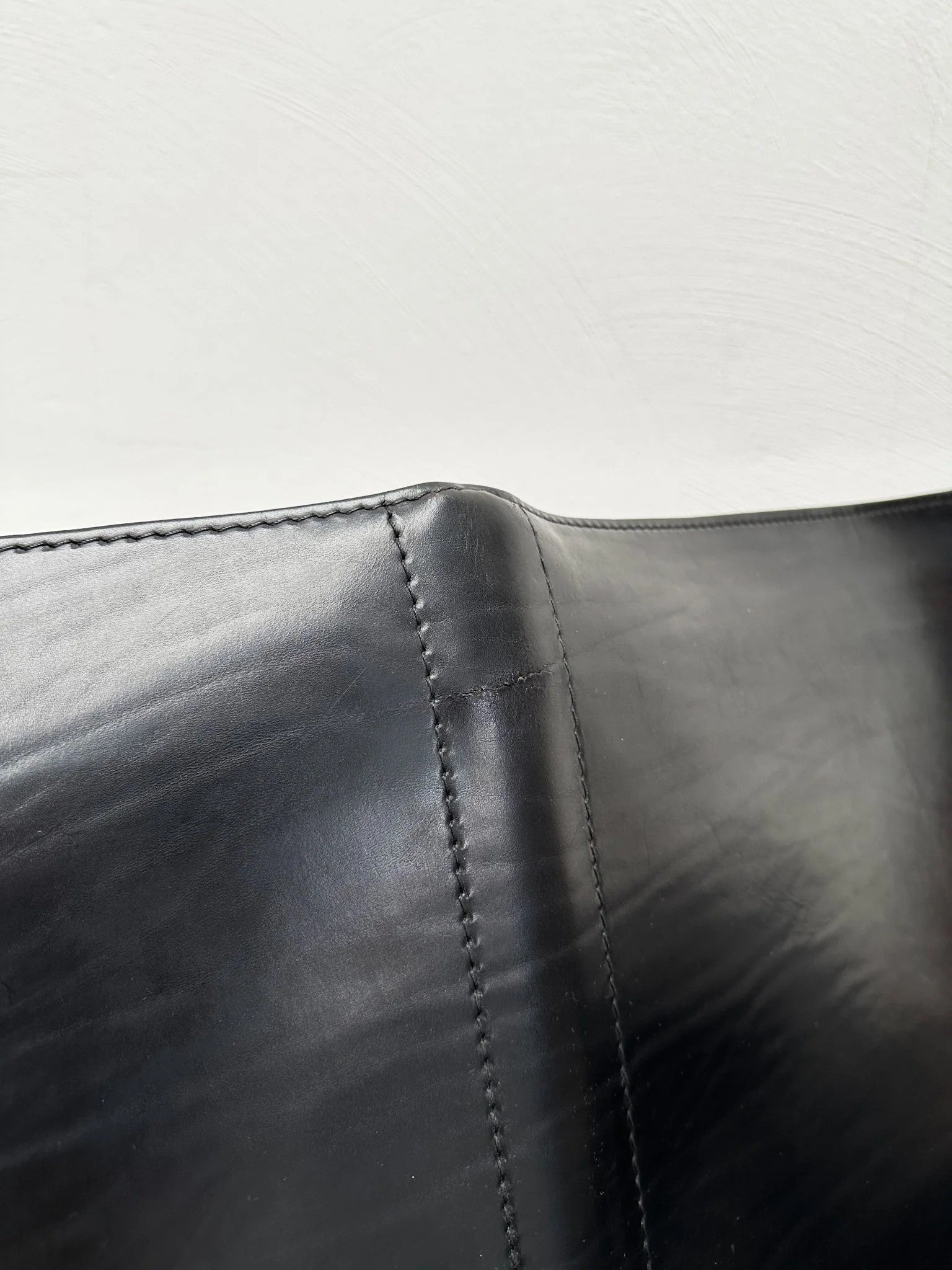 CAB_414_Sofa_by_Mario_Bellini_for_Cassina,_Black_Saddle_Leather,_Italian_Postmodern_Design,_1980s