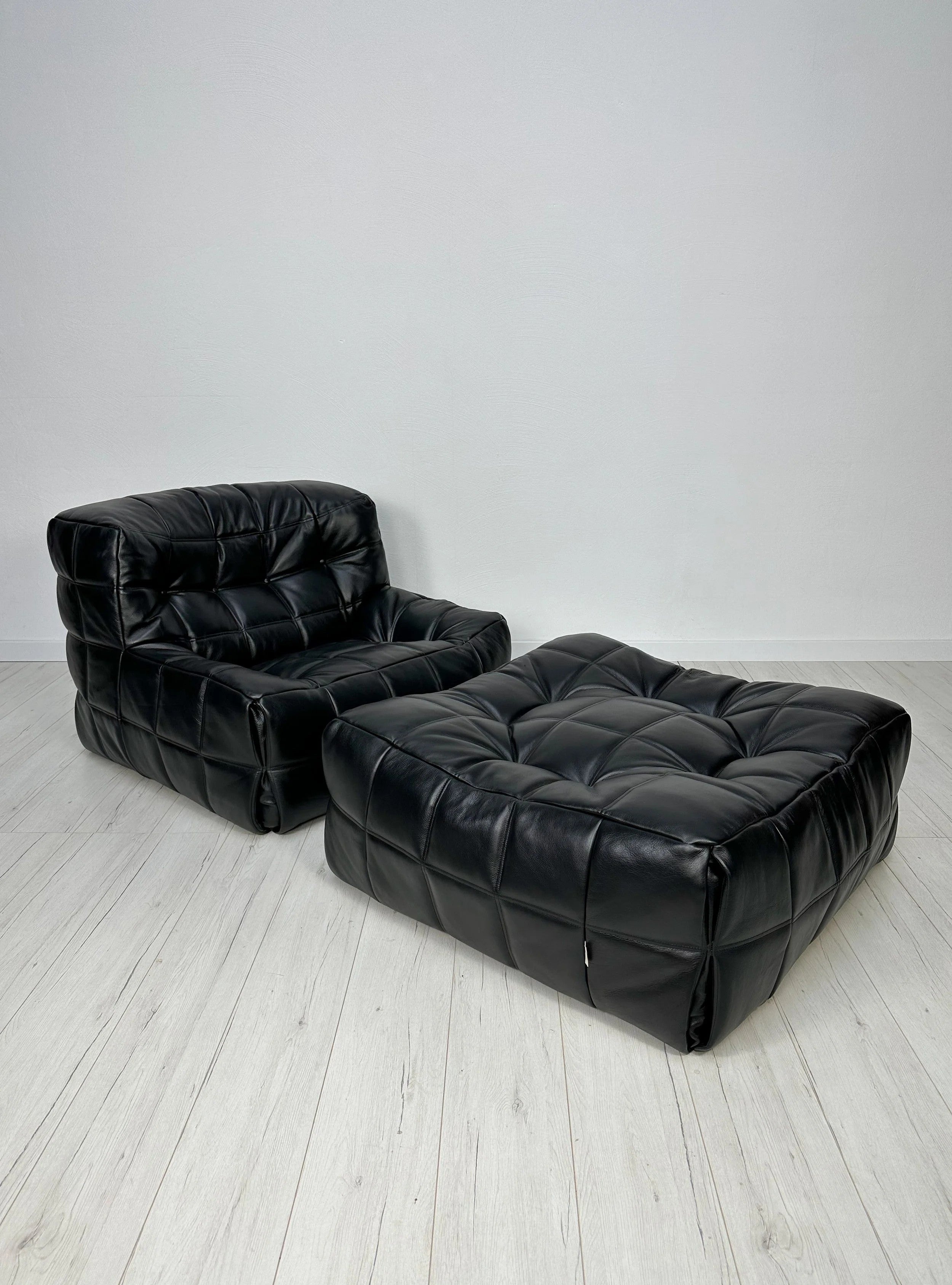 Kashima_Lounge_Chair_and_Rare_XL_Ottoman_by_Michel_Ducaroy_for_Ligne_Roset,_Black_Leather,_France,_1981