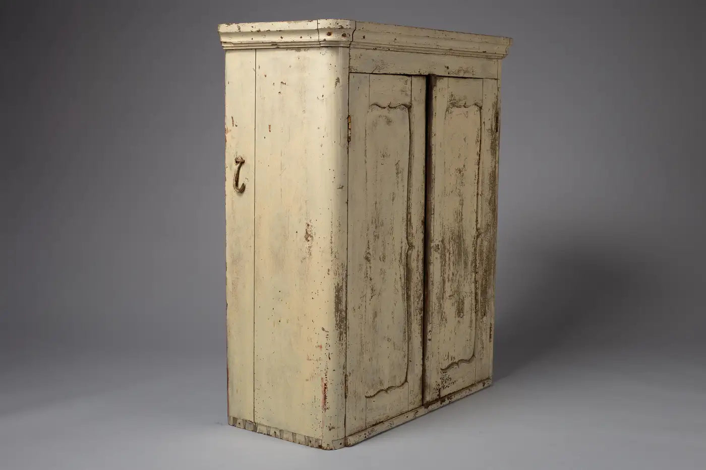 19th-Century_Scandinavian_Folk_Art_Peasant_Wall_Cabinet