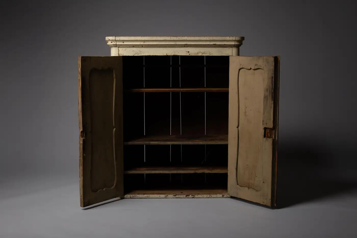 19th-Century_Scandinavian_Folk_Art_Peasant_Wall_Cabinet