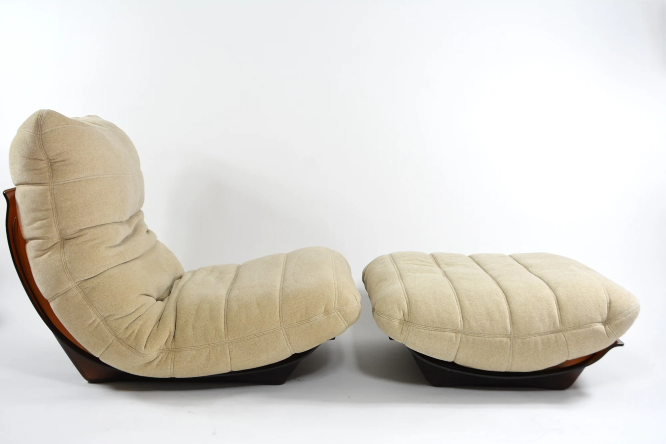 Marsala_Ligne_Roset_light_beige_chaise_lounge_and_footstool_1970s