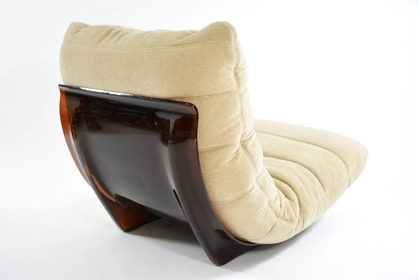 Marsala_Ligne_Roset_light_beige_chaise_lounge_and_footstool_1970s