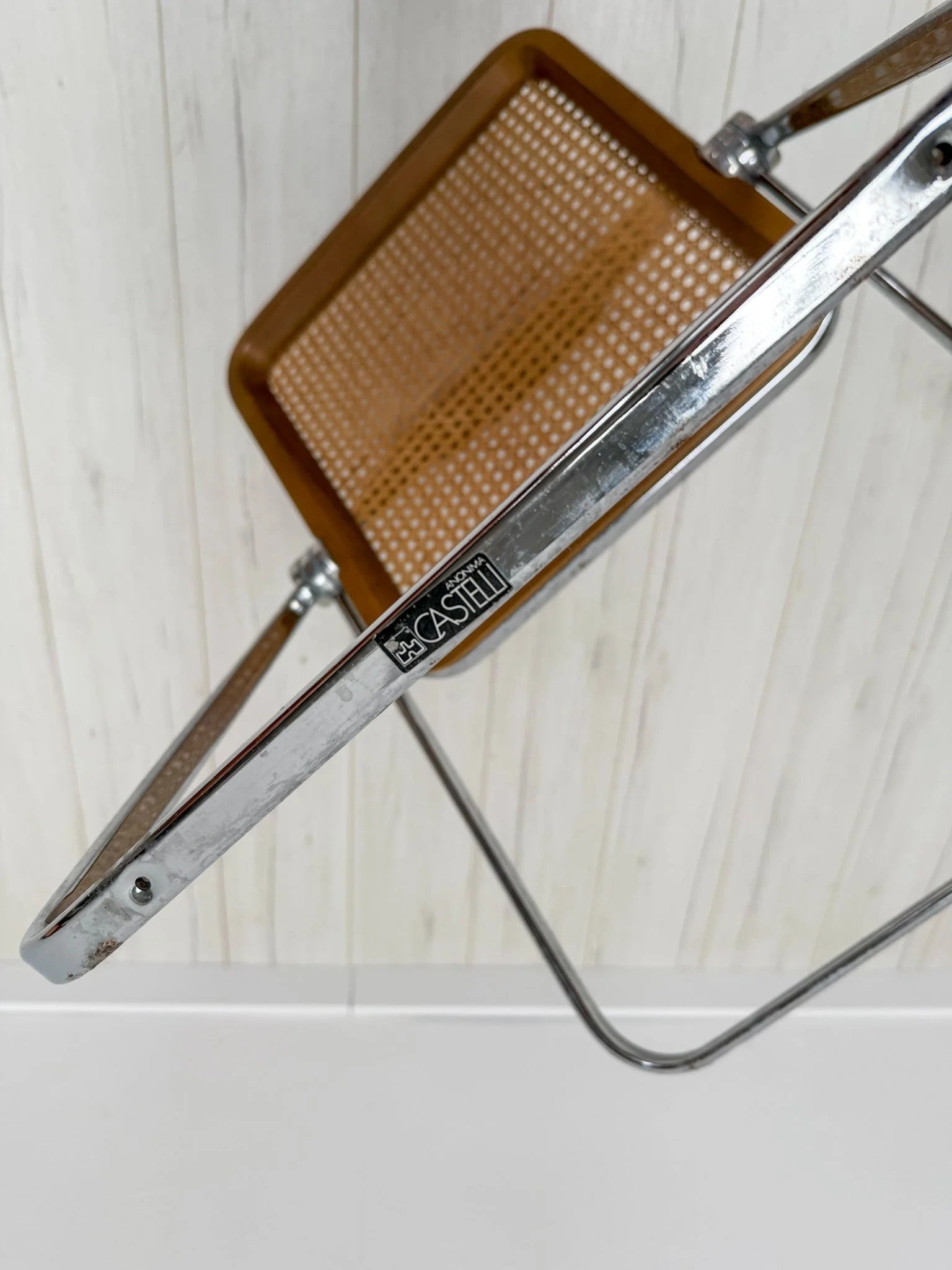 1960s_Plia_Folding_Chair_by_Giancarlo_Piretti_for_Anonima_Castelli,_Chrome,_Walnut_and_Cane_Wicker,_Italy