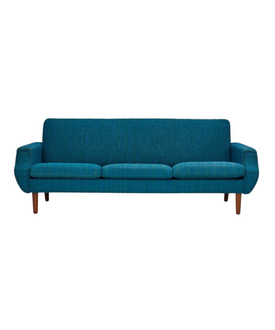 3-Seater_Sofa,_Neutral_Upholstery_&_Wood_Legs,_1970s_Denmark