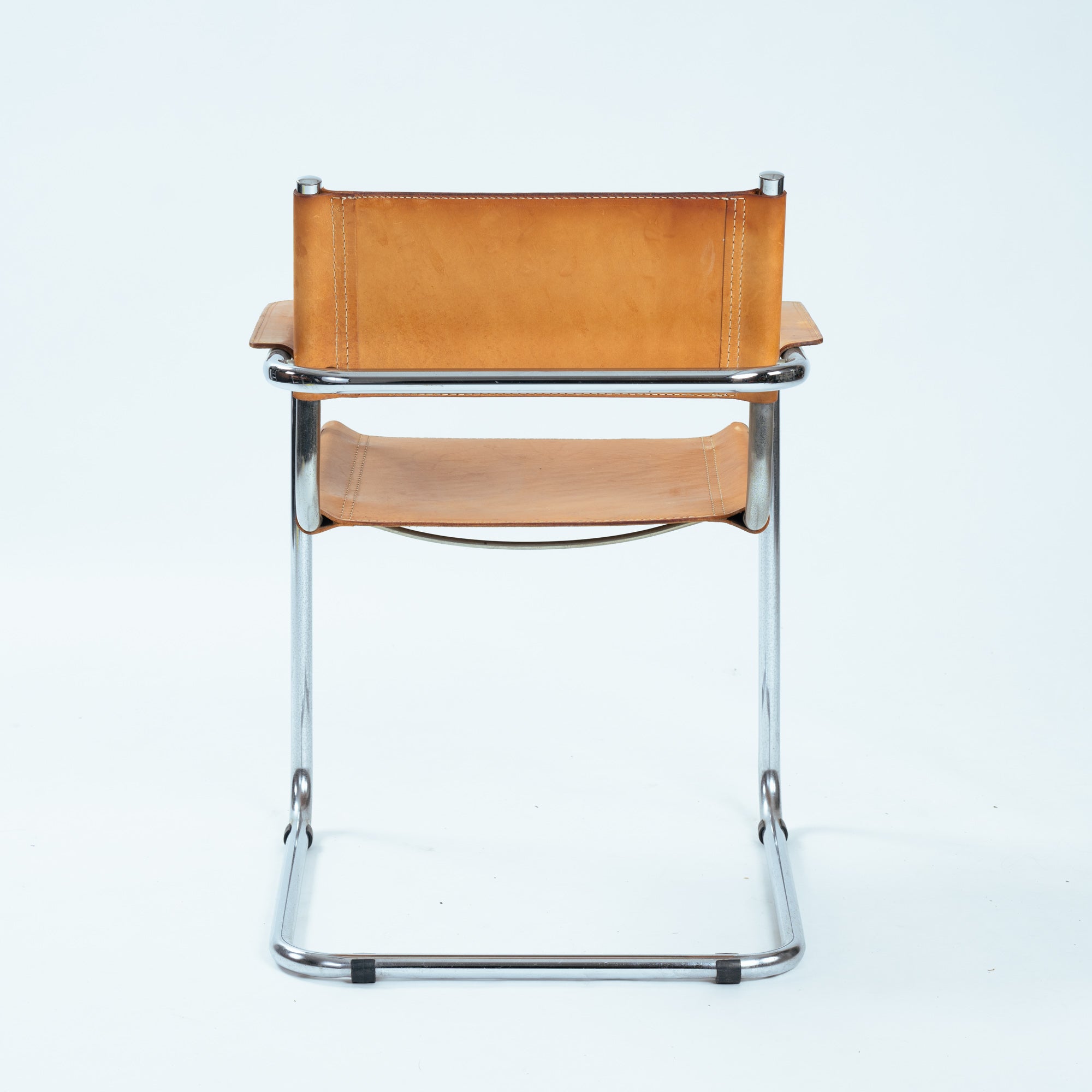 Set_of_4_B34_Cantilever_Dining_Chairs_by_Marcel_Breuer,_Cognac_Saddle_Leather_and_Chrome,_Bauhaus_Design