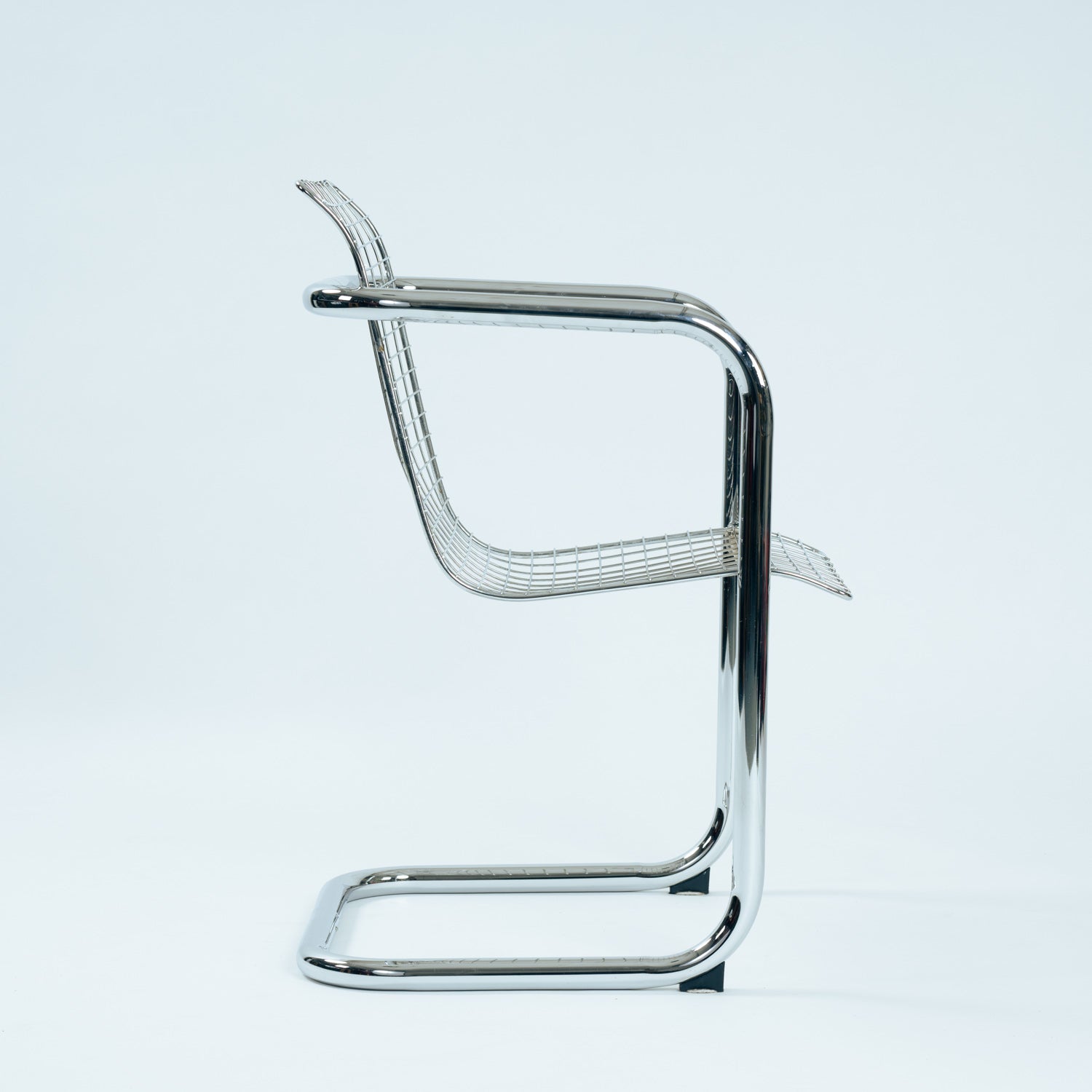 Set_of_4_Vintage_Cantilever_Wire_Dining_Chairs,_Minimalist_Modern_Design
