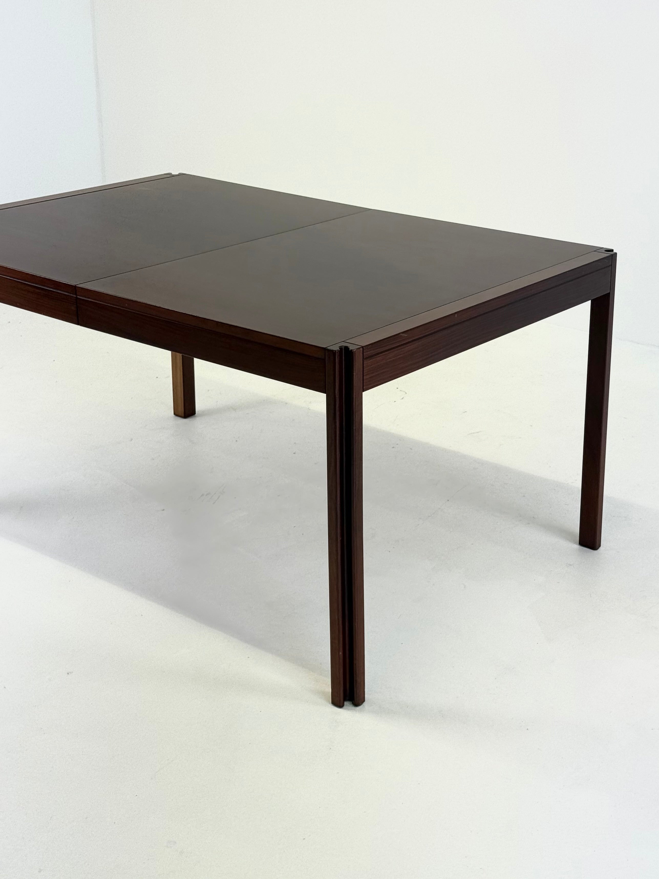4D_wooden_vintage_dining_table_by_Angelo_Mangiarotti_for_Molteni