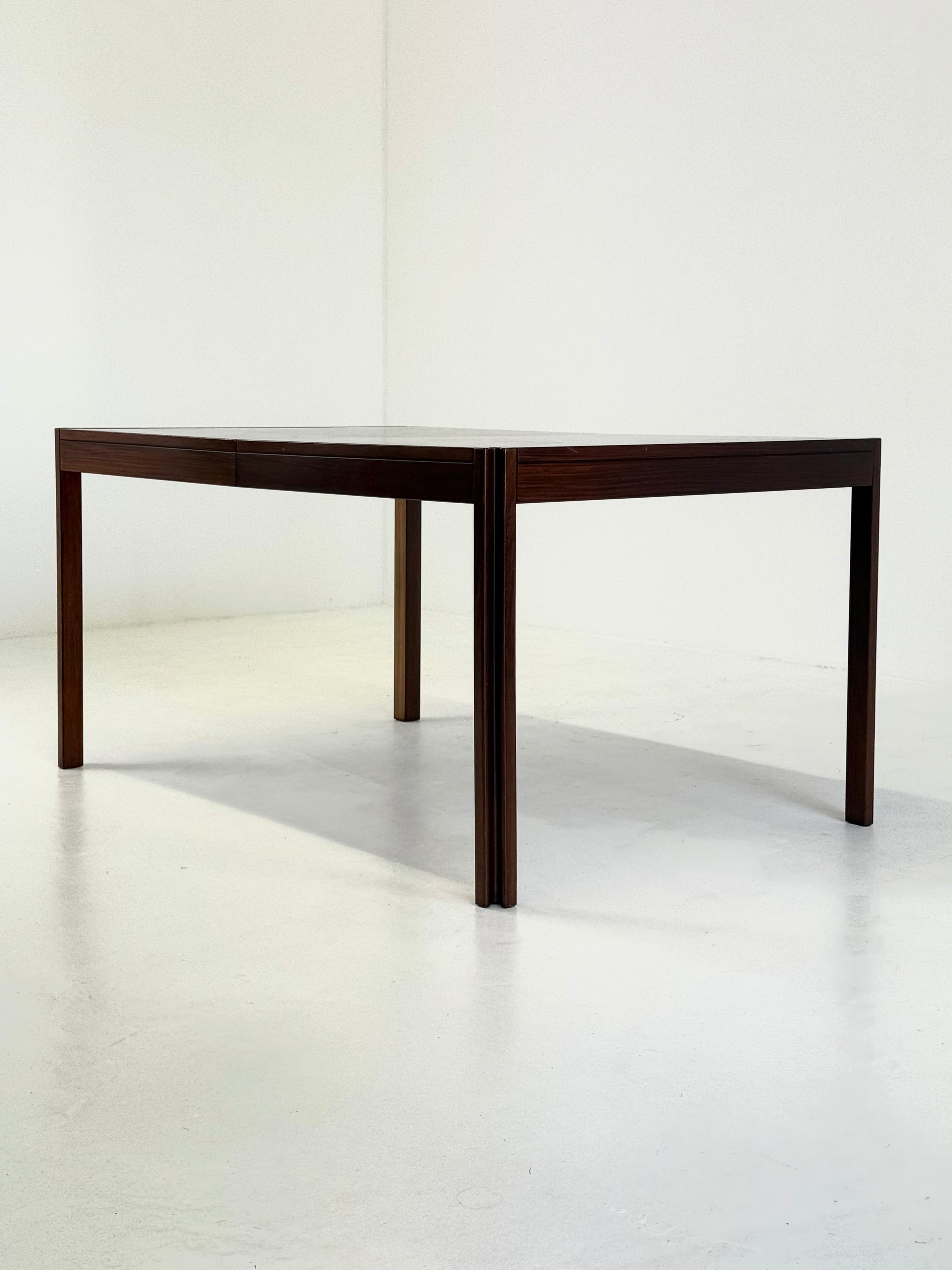 4D_wooden_vintage_dining_table_by_Angelo_Mangiarotti_for_Molteni