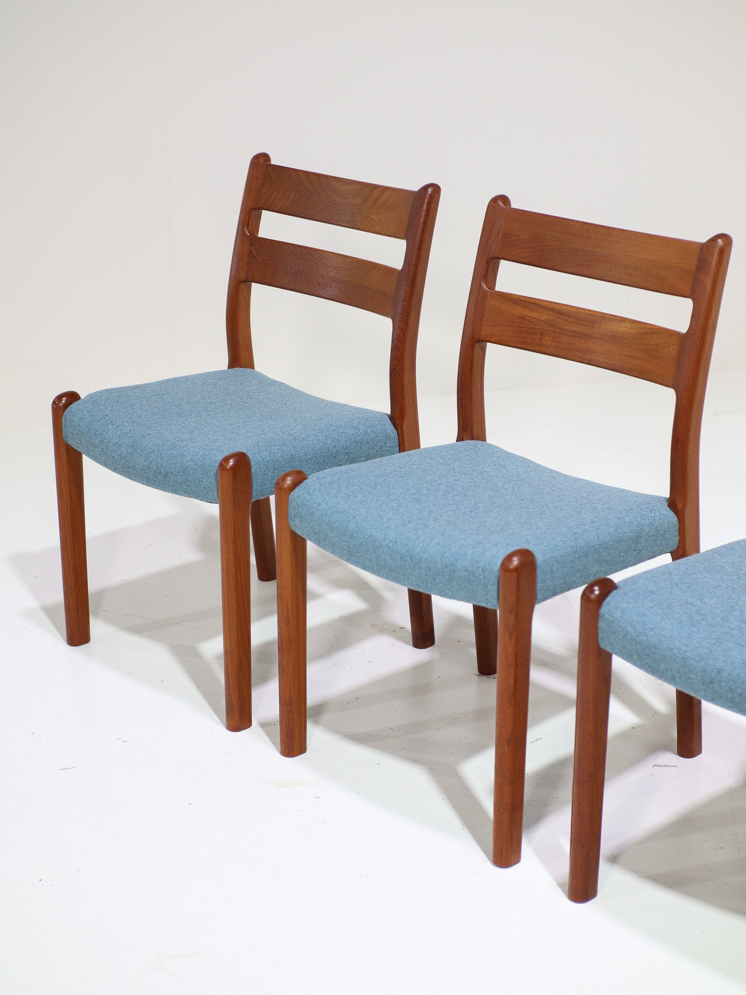Set_of_4_Danish_Teak_Dining_Chairs_by_EMC_Møbler,_1960s