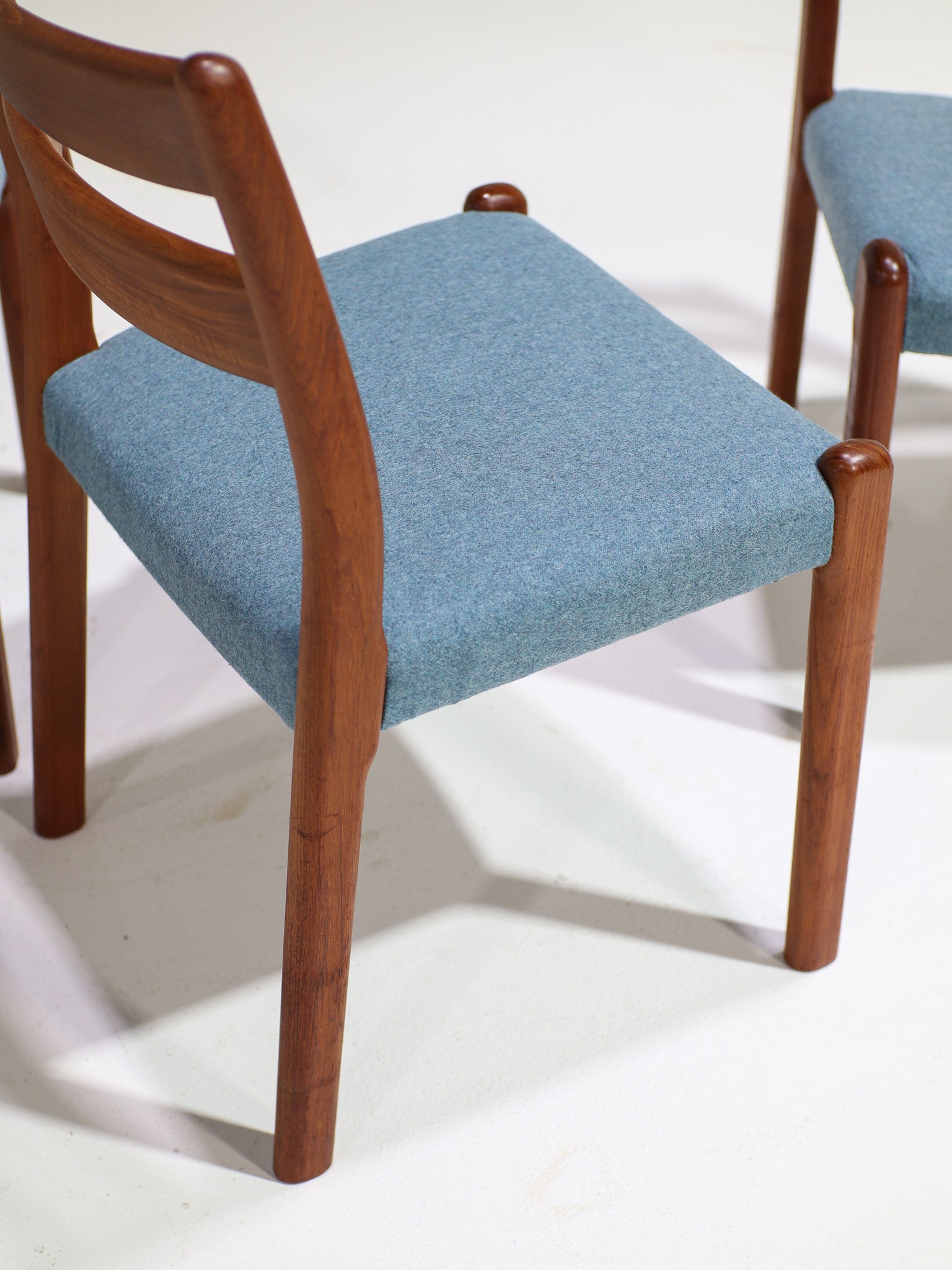 Set_of_4_Danish_Teak_Dining_Chairs_by_EMC_Møbler,_1960s