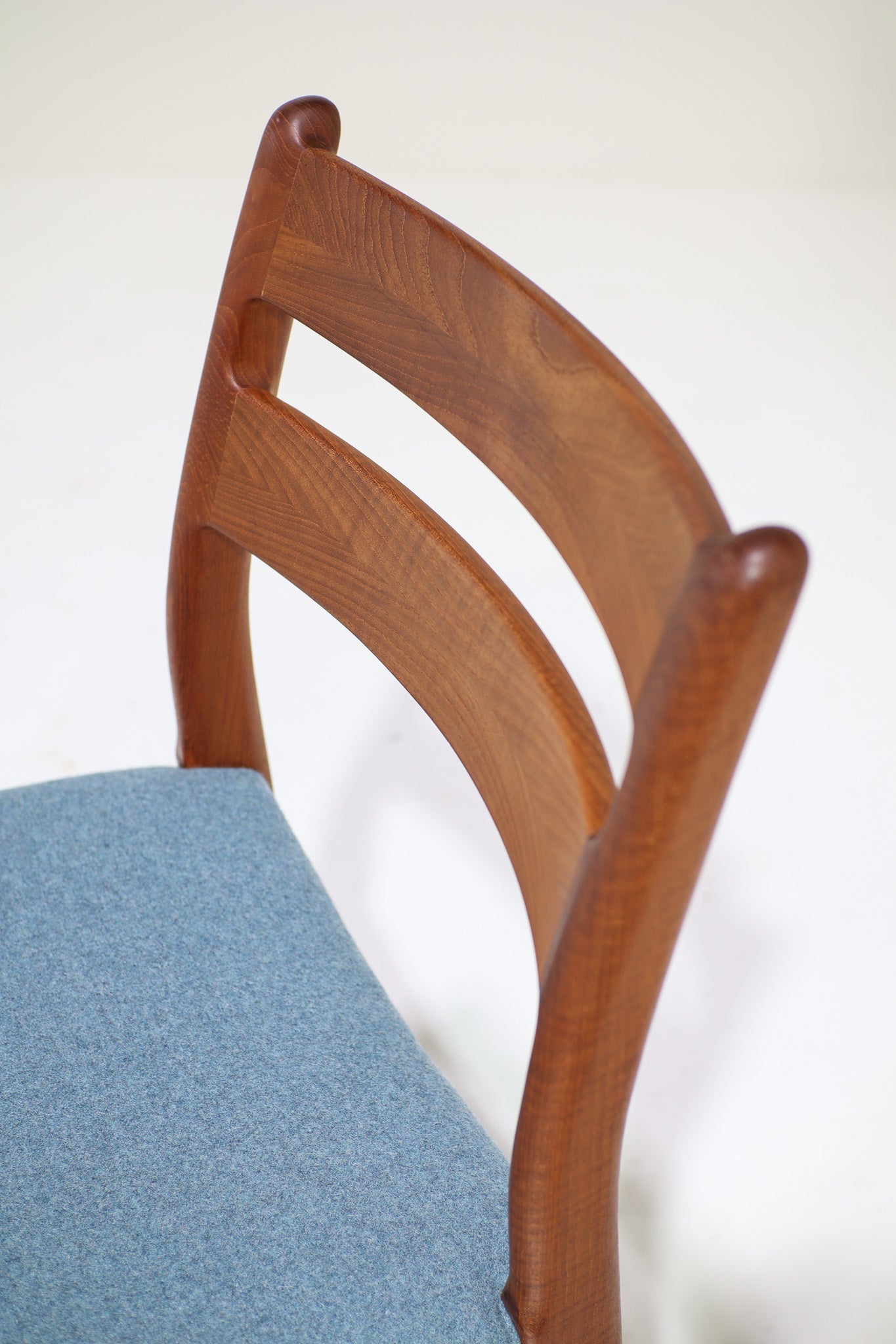 Set_of_4_Danish_Teak_Dining_Chairs_by_EMC_Møbler,_1960s
