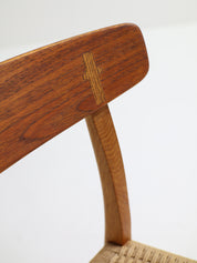 Set_of_4_CH23_Dining_Chairs_by_Hans_J._Wegner_for_Carl_Hansen_&_Son,_Denmark_1950s