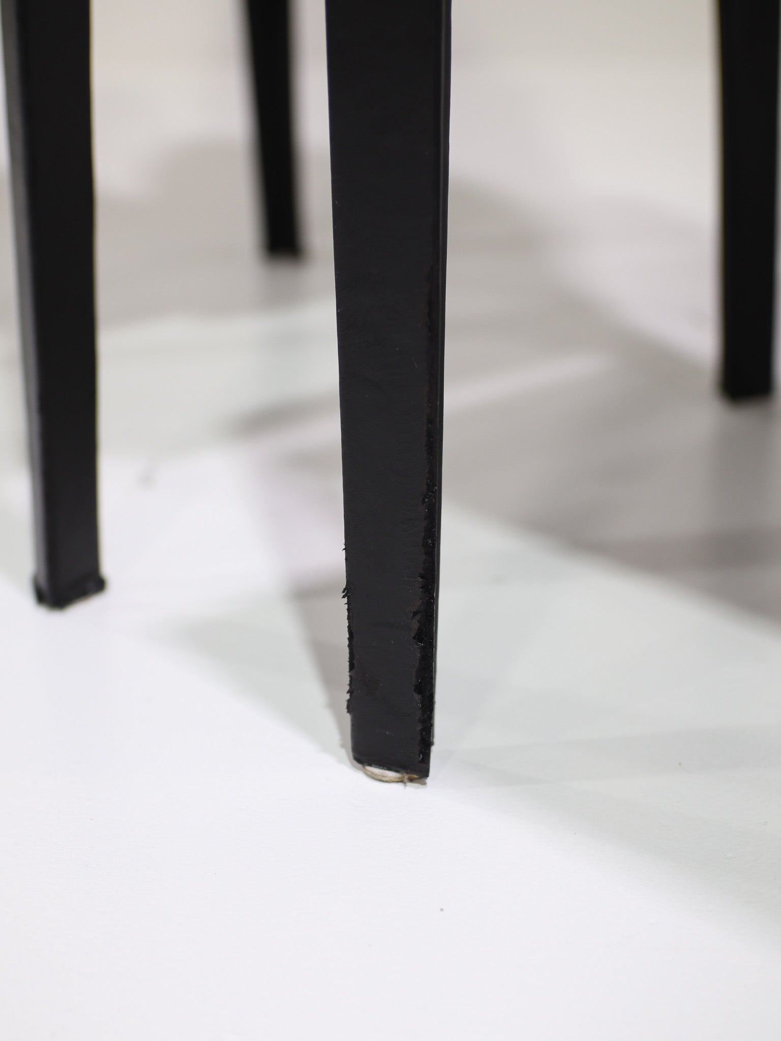 Set_of_4_Lola_Dining_chairs_by_Pierluigi_Cerri_for_Poltrona_Frau