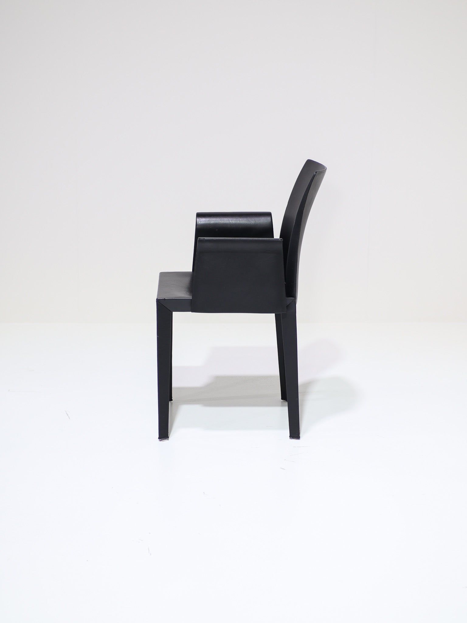 Set_of_4_Lola_Dining_chairs_by_Pierluigi_Cerri_for_Poltrona_Frau