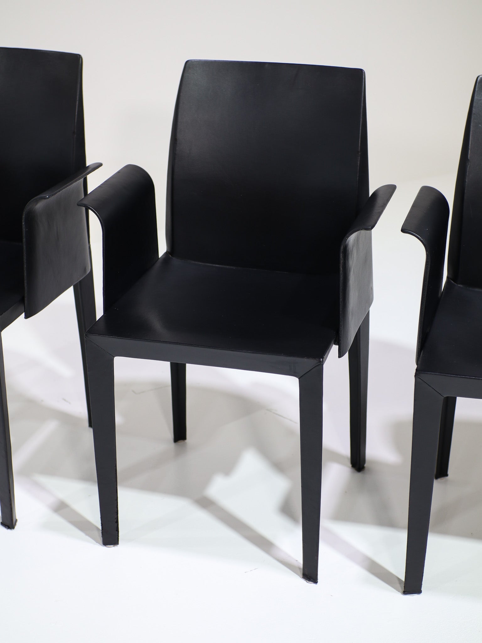 Set_of_4_Lola_Dining_chairs_by_Pierluigi_Cerri_for_Poltrona_Frau