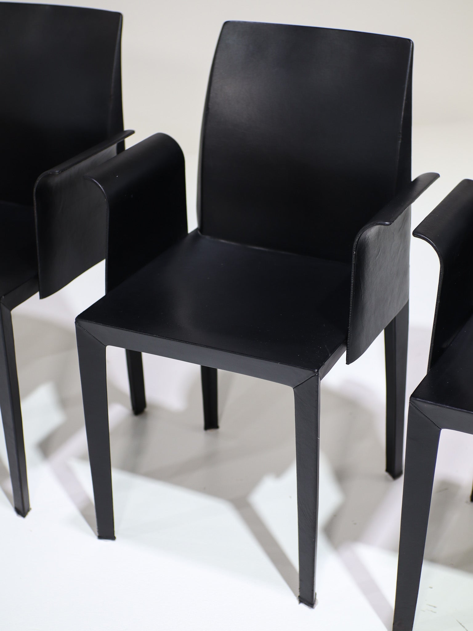 Set_of_4_Lola_Dining_chairs_by_Pierluigi_Cerri_for_Poltrona_Frau