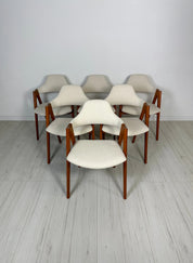 Set_of_6_Compass_Teak_Dining_Chairs_by_Kai_Kristiansen,_Cream-White_Bouclé_Upholstery,_Danish_Design,_1960s
