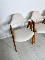 Set_of_6_Compass_Teak_Dining_Chairs_by_Kai_Kristiansen,_Cream-White_Bouclé_Upholstery,_Danish_Design,_1960s