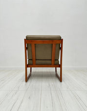 FD_130_Teak_Armchair_by_Peter_Hvidt_&_Orla_Mølgaard-Nielsen_for_France_&_Daverkosen,_Denmark,_1960s