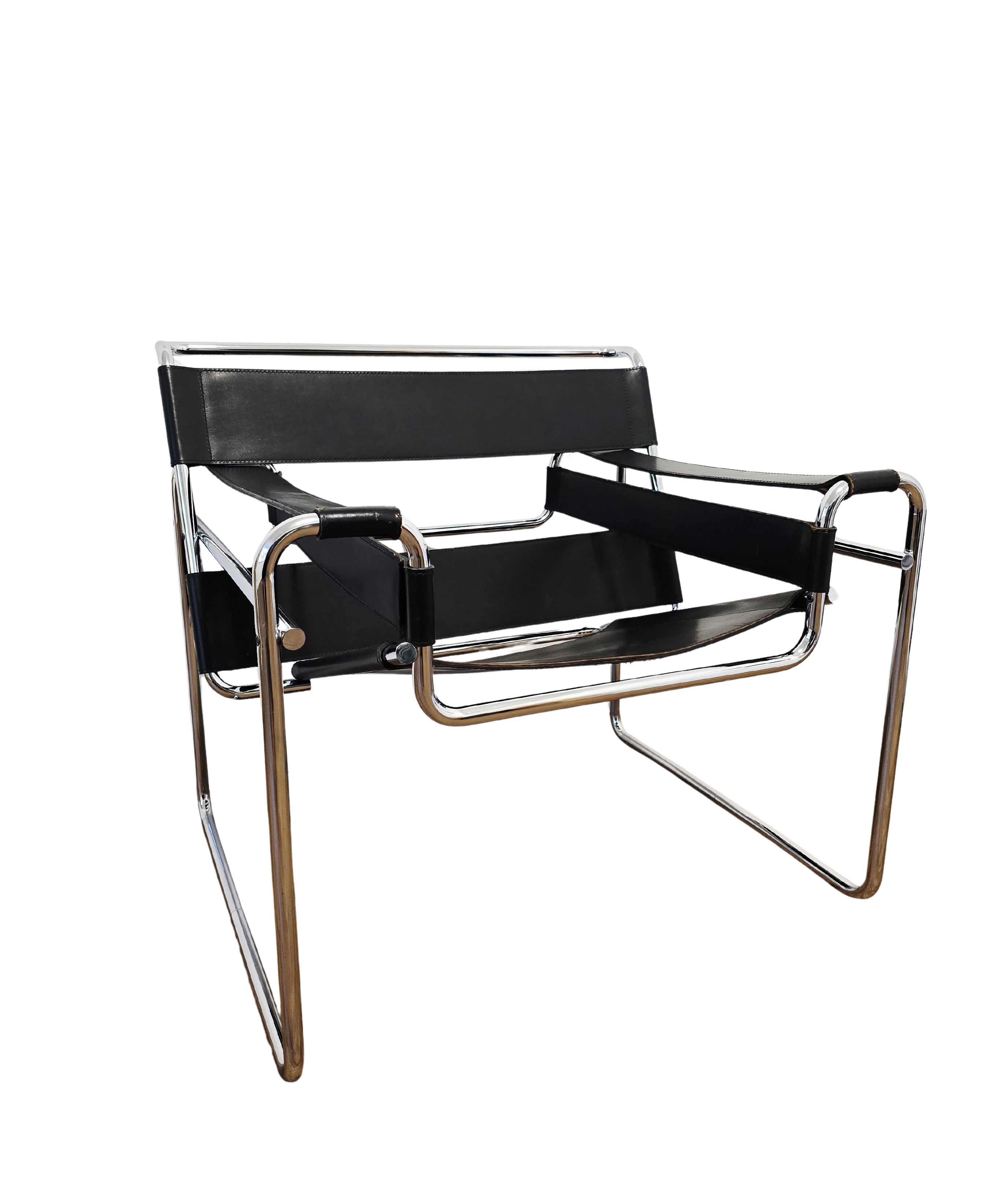 Wassily_Chair_B3_by_Marcel_Breuer_for_Gavina_from_1960s_Italy