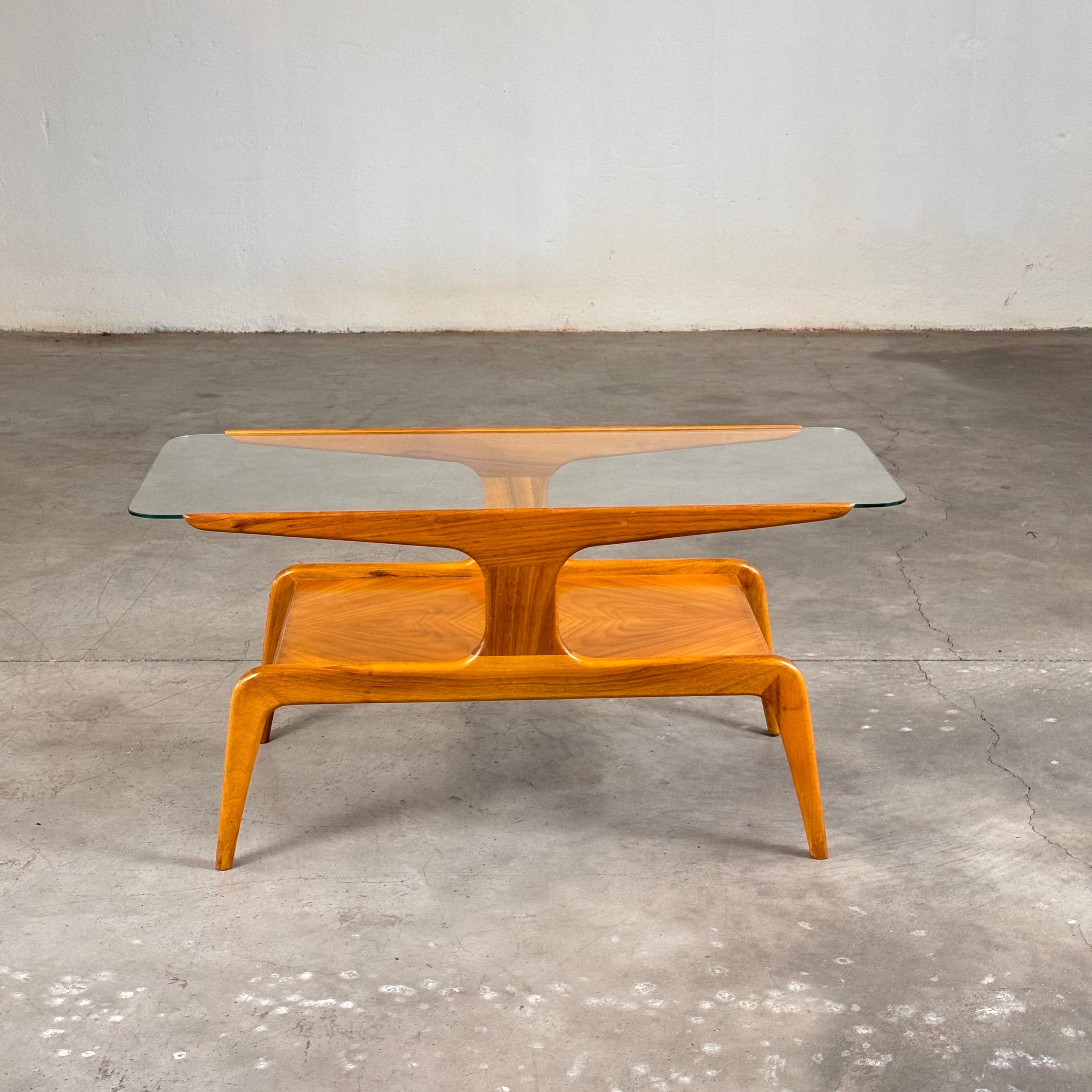 Sculptural_Walnut_Coffee_Table_Attributed_to_Gio_Ponti_for_Domus_Nova,_1950s,_Italy