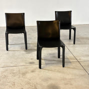 Set_of_Six_CAB_412_Chairs_by_Mario_Bellini_for_Cassina_in_Black_Leather,_1970s