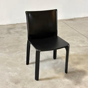 Set_of_4_CAB_412_Chairs_by_Mario_Bellini_for_Cassina_in_Black_Leather,_1970s