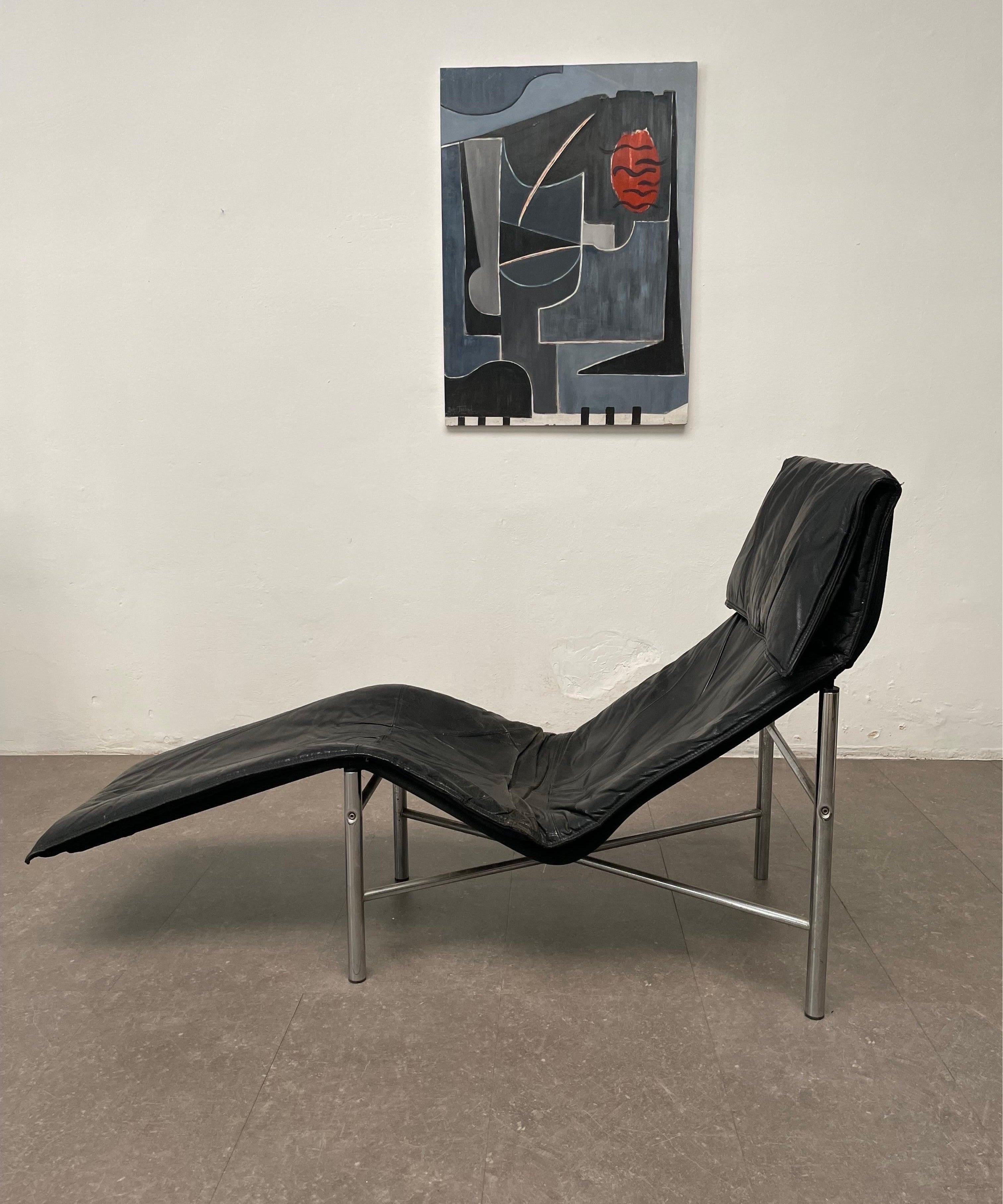 Black_Leather_‘Skye’_Chaise_Longue_by_Tord_Björklund,_Ikea_Sweden,_1970s