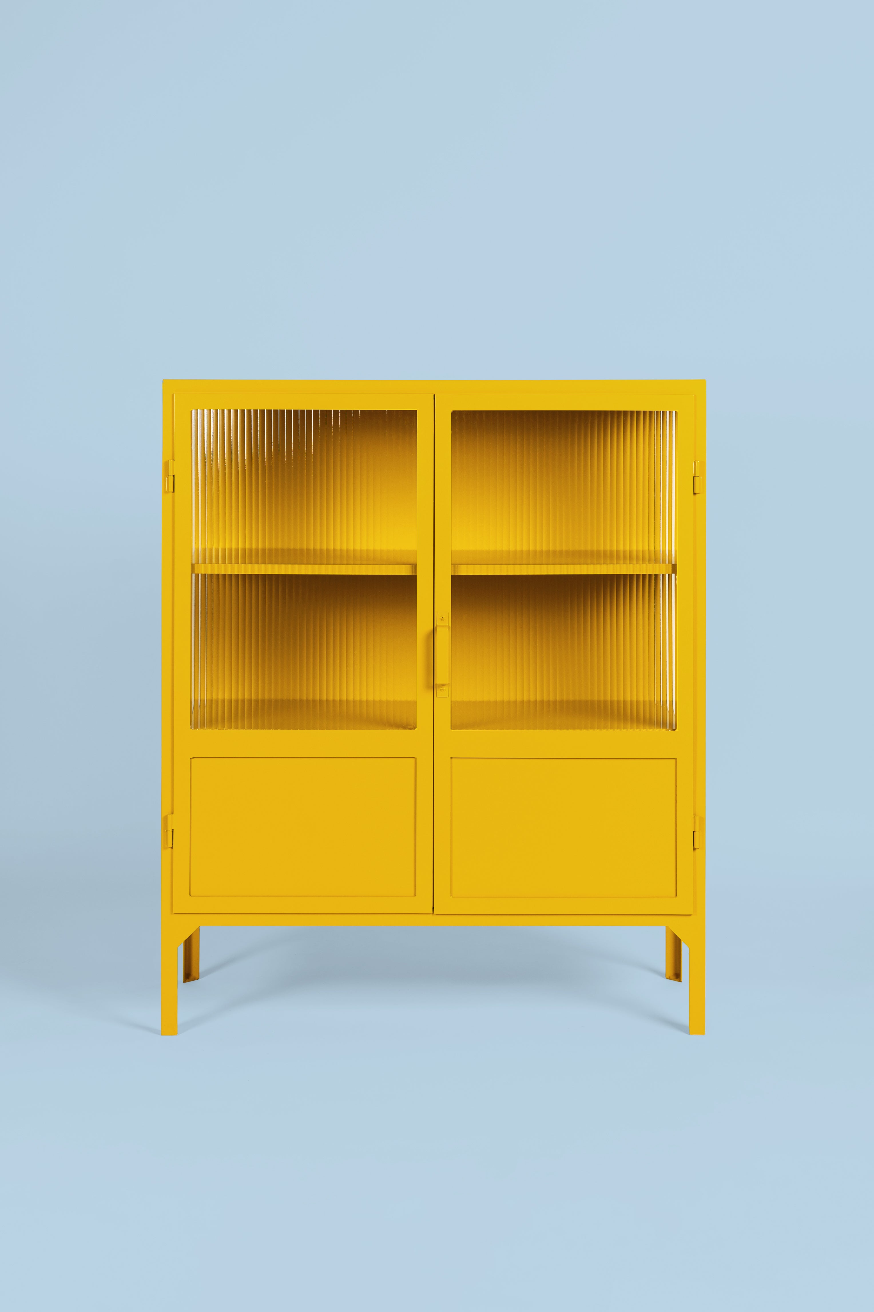 Bee_yellow__outfront_metal_cabinet_by_Ikigi