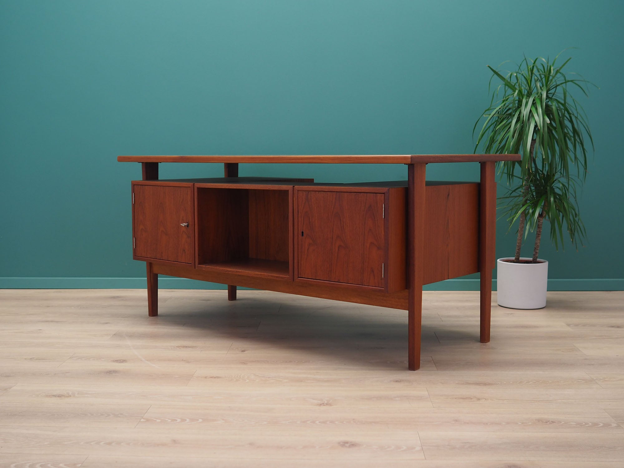 1970s_Danish_Teak_Executive_Desk_by_Kai_Kristiansen,_Six_Lockable_Drawers_and_Rear_Storage_Cabinets