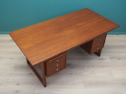 Teak_desk,_Danish_design,_1970s,_production:_Denmark