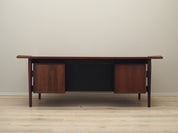 Rosewood_desk,_Danish_design,_1960s,_designer:_Arne_Vodder,_production:_Sibast